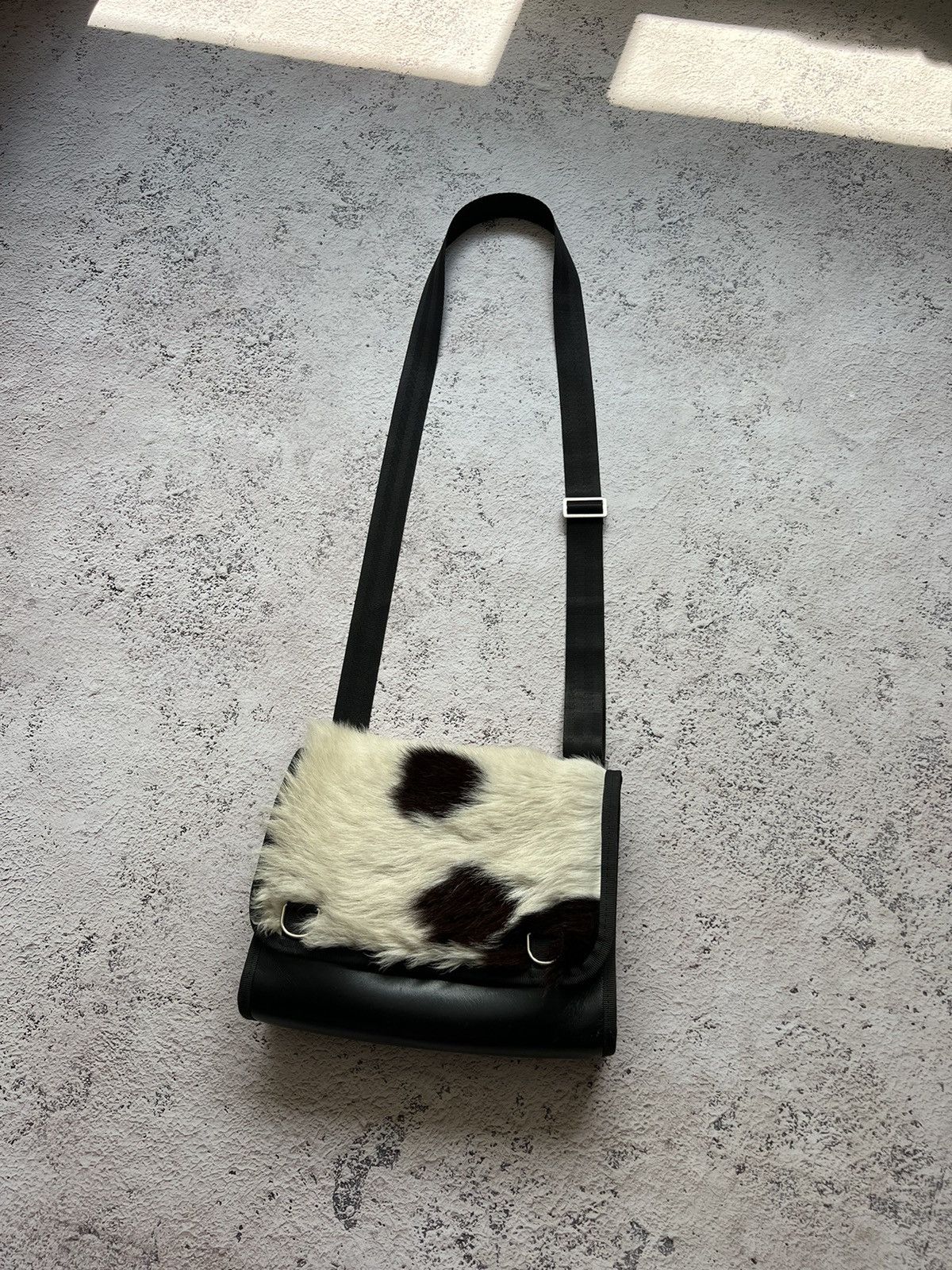 Designer × Vintage Vintage Y2K “Cow” Print Horsehair Crossbody Bag Size ONE SIZE - 1 Thumbnail