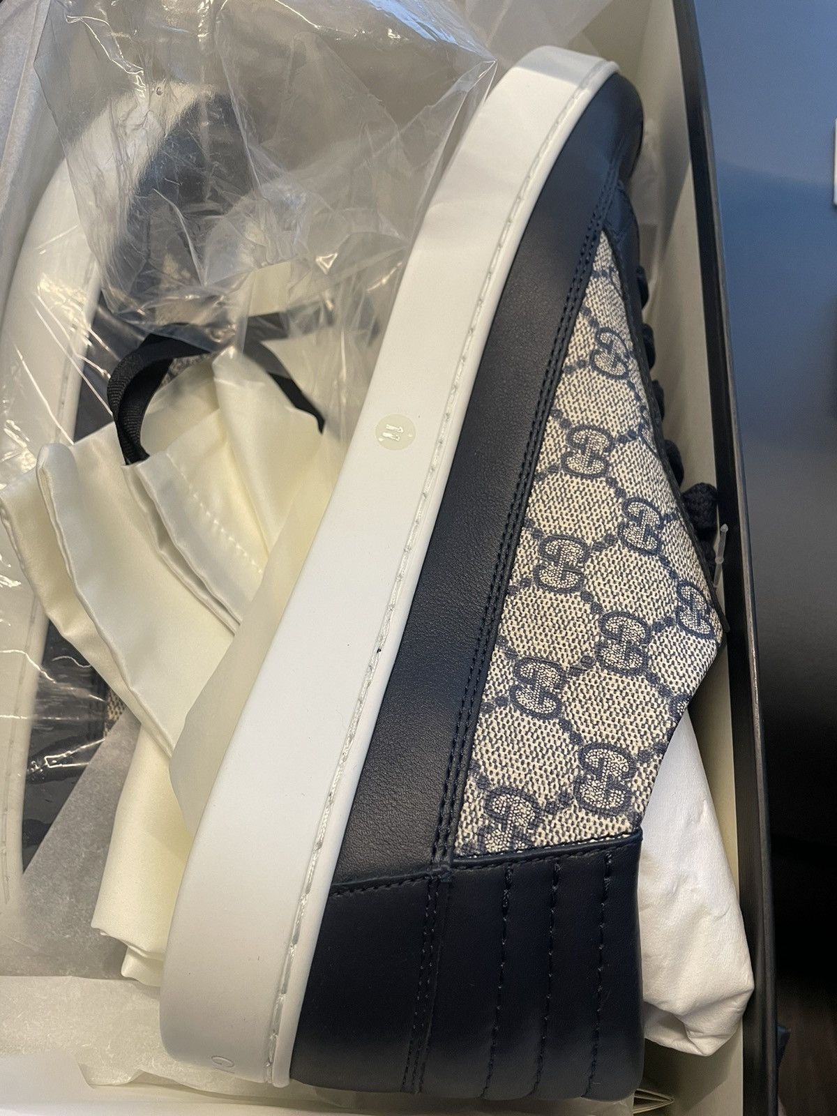 Gucci New Rare Limited Edition Supreme Gucci Logo Leather Sneaker Size US 12 / EU 45 - 19 Thumbnail