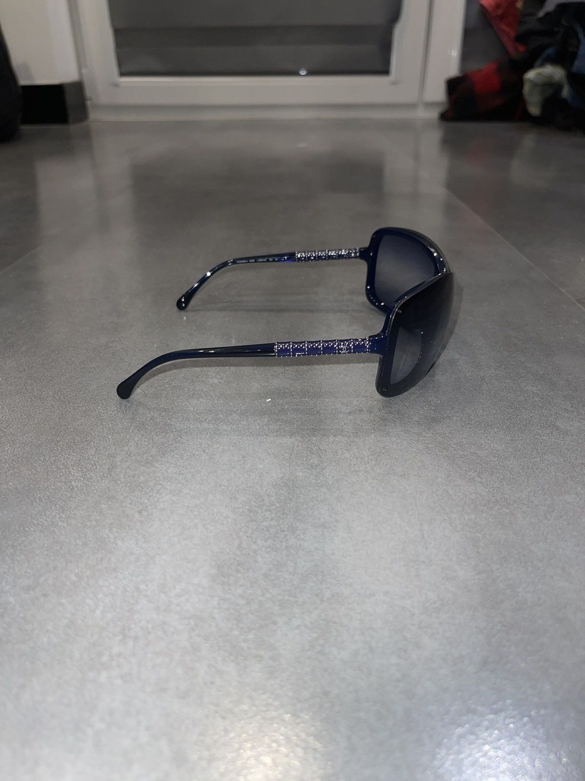 Chanel Chanel 6036 C.503/42 Dark Blue Shield Sunglasses Size ONE SIZE - 7 Thumbnail