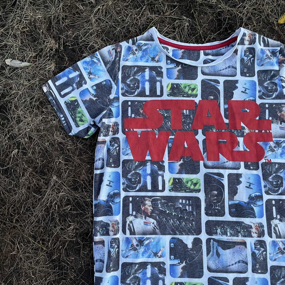 Vintage Y2K Star Wars All Over Print Graphic Tee Streetwear Slim S Size US S / EU 44-46 / 1 - 3 Thumbnail