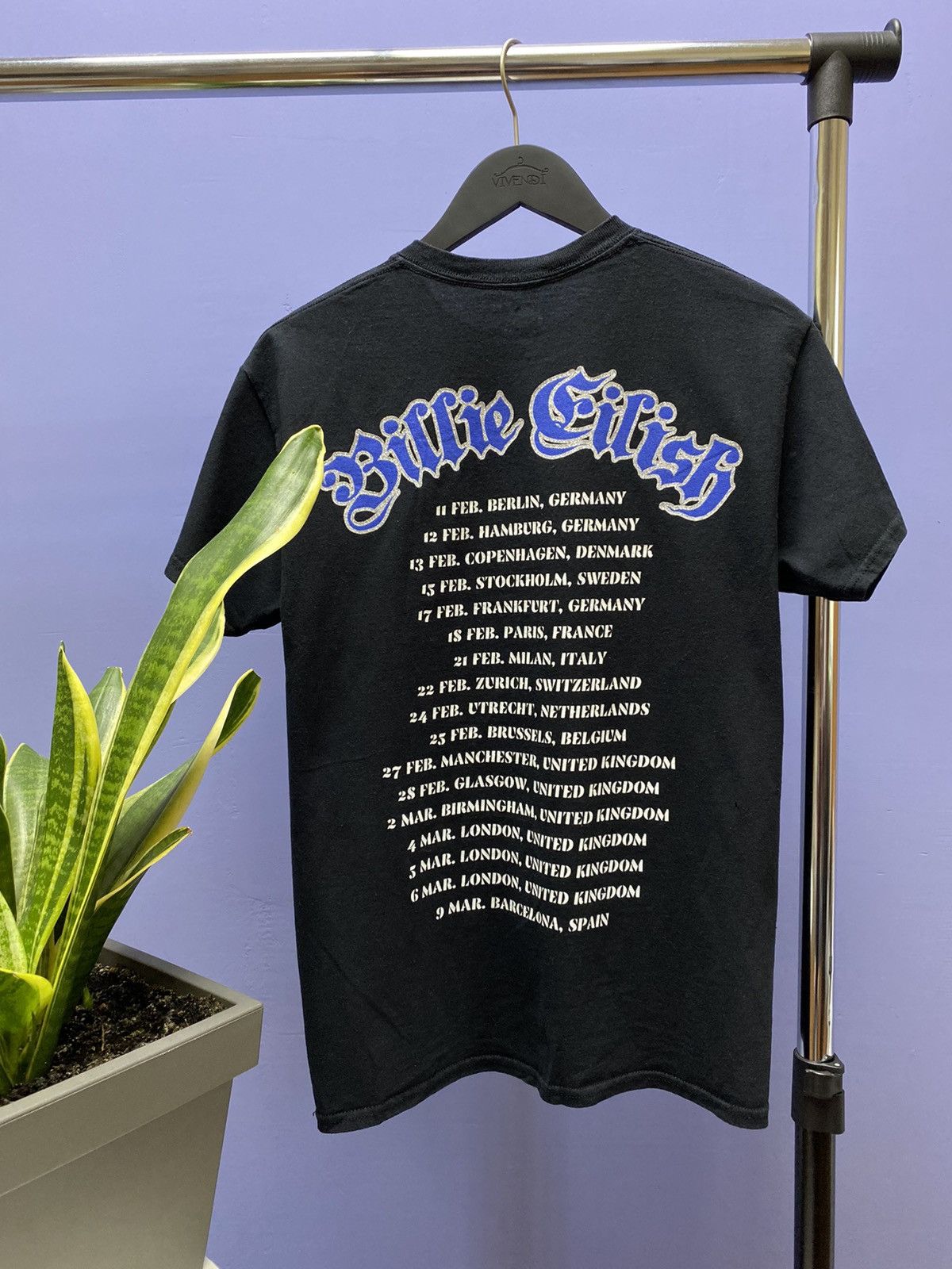 Band Tees Billie Eilish 2019 Tour T Shirt Unisex M Big Logo Size US M / EU 48-50 / 2 - 12 Thumbnail