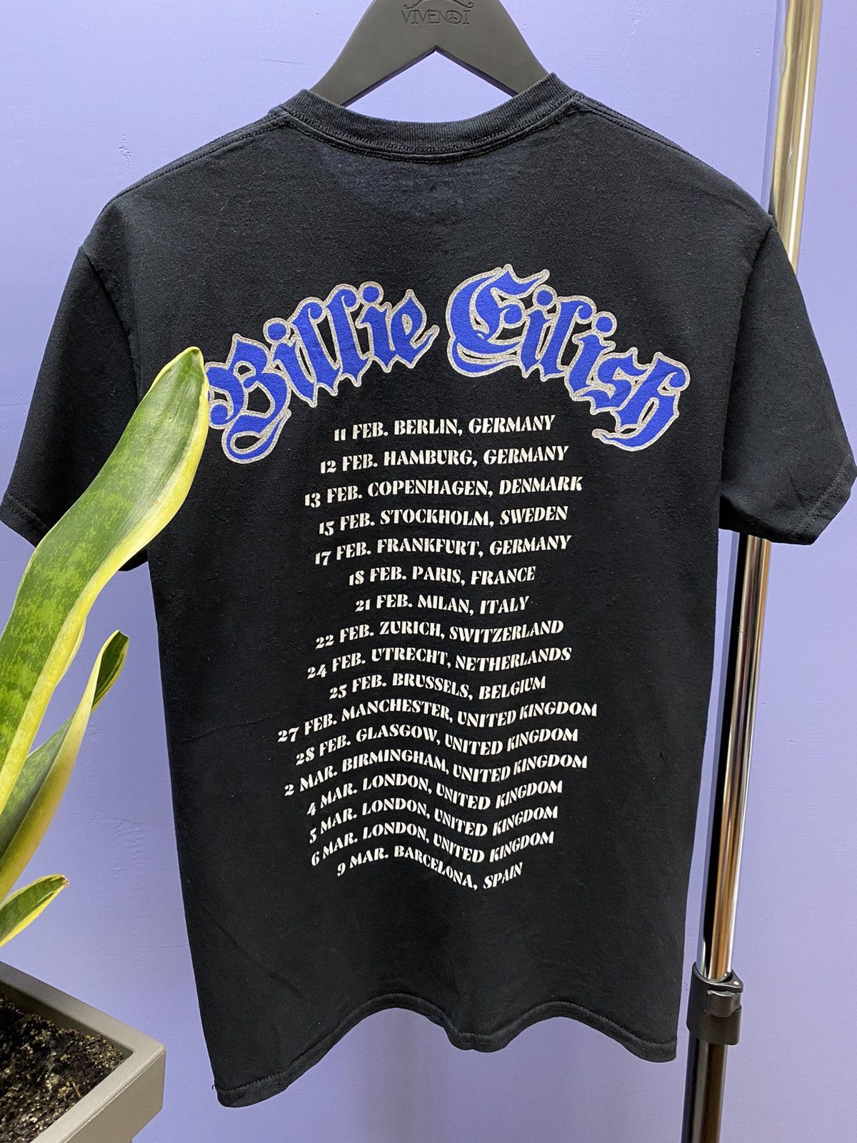 Band Tees Billie Eilish 2019 Tour T Shirt Unisex M Big Logo Size US M / EU 48-50 / 2 - 14 Thumbnail