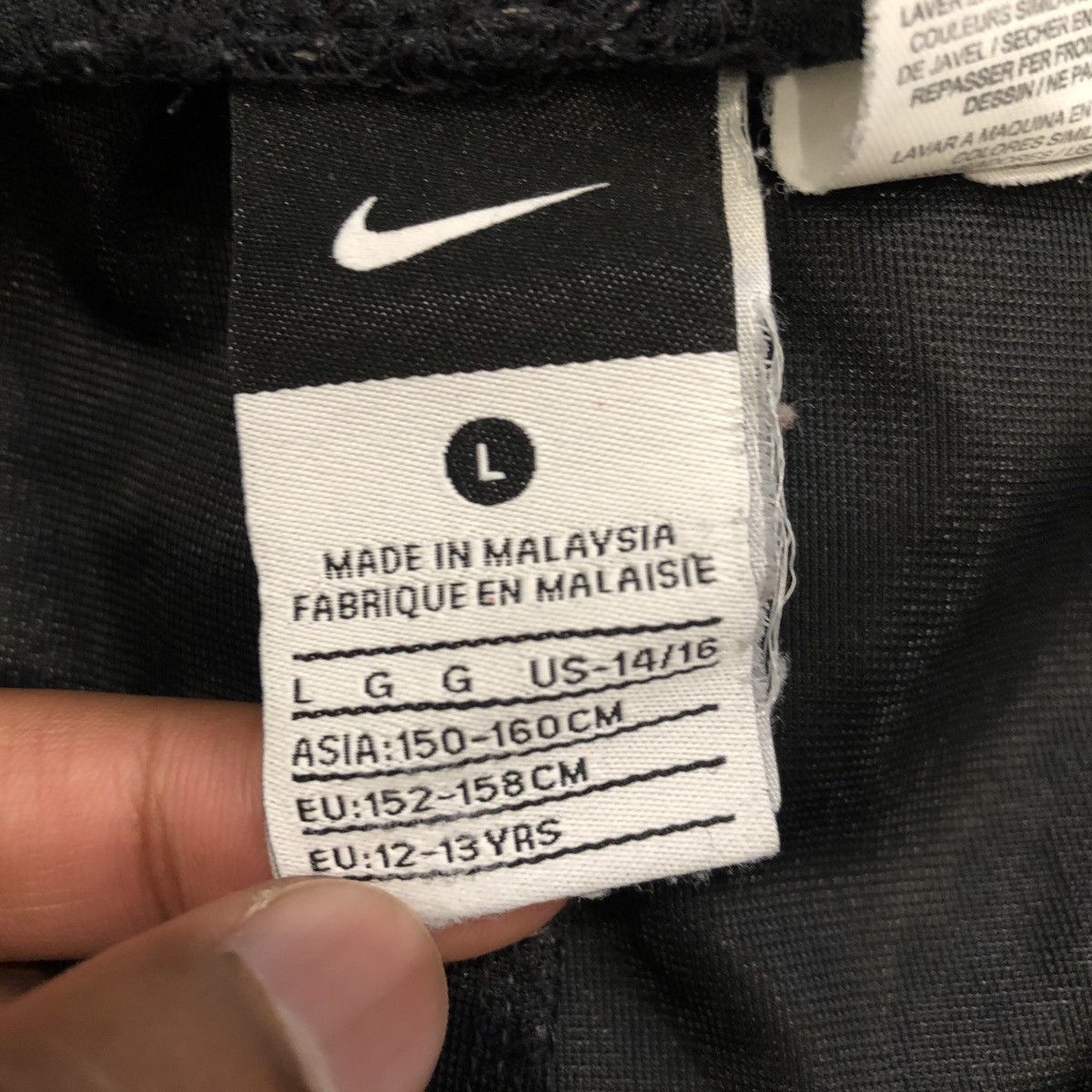 Nike Nike Sportswear Shorts Large Black Swoosh Athletic Gym Pants Size US 34 / EU 50 - 5 Thumbnail