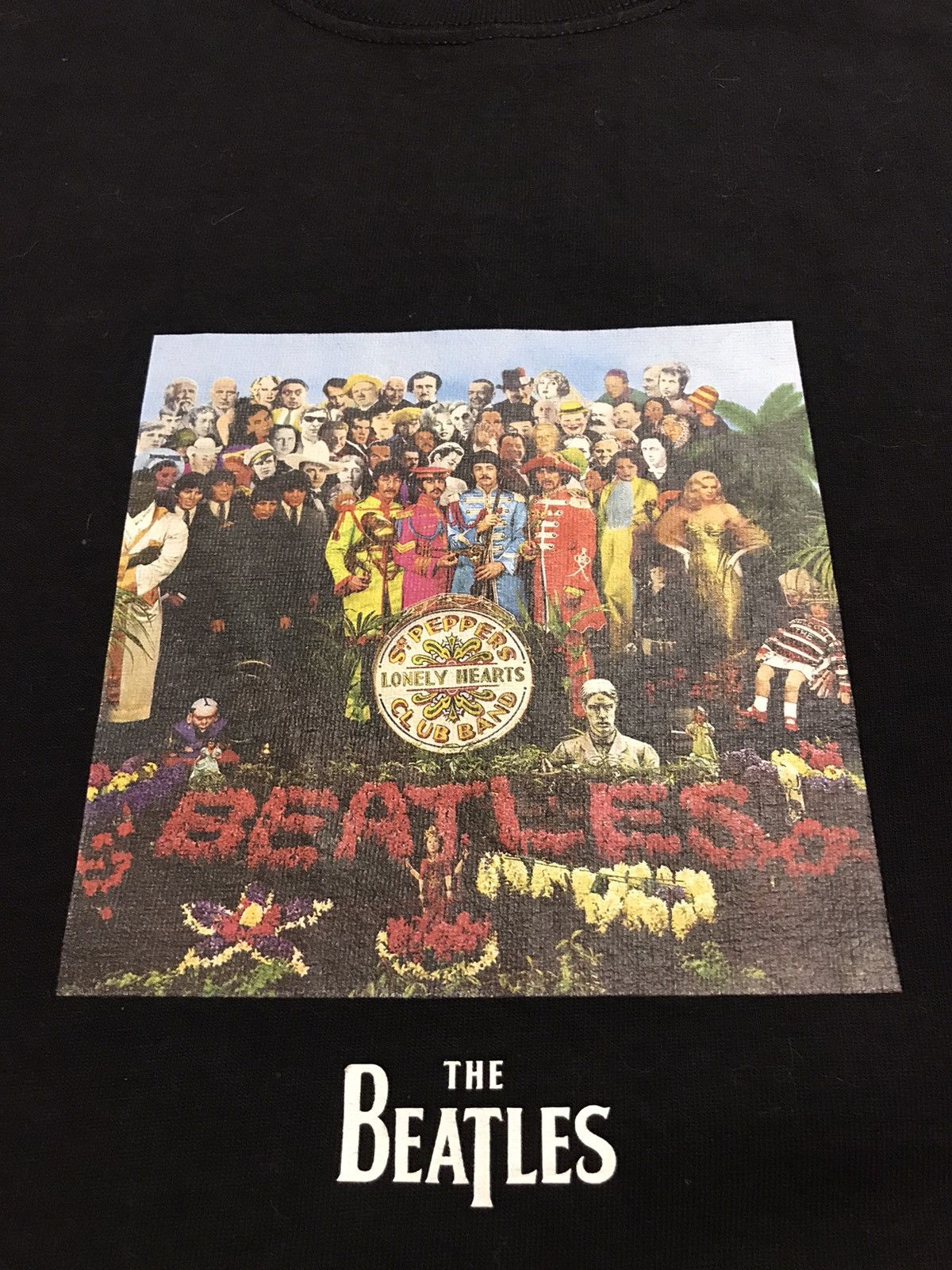 Band Tees 🔥THE BEATLES T-shirt 2011 These Are Vintage🔥 Size US XL / EU 56 / 4 - 2 Thumbnail