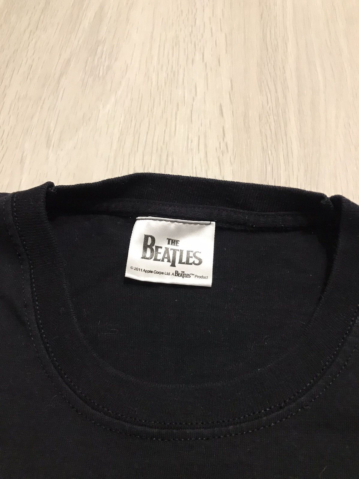 Band Tees 🔥THE BEATLES T-shirt 2011 These Are Vintage🔥 Size US XL / EU 56 / 4 - 3 Thumbnail
