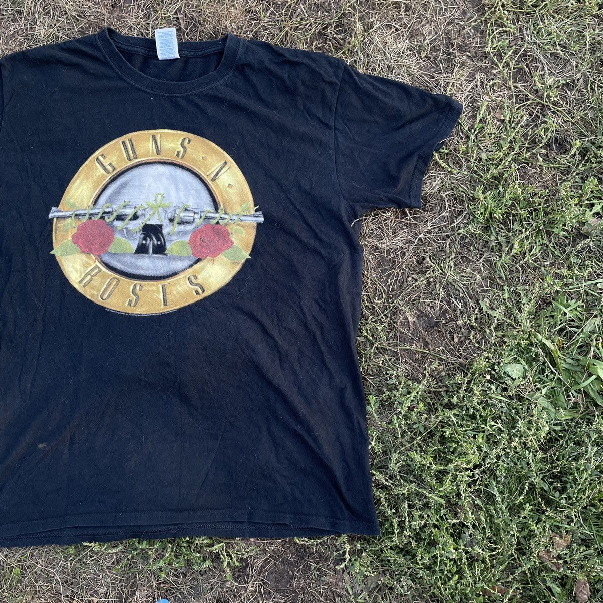 Band Tees Vintage Y2K Guns And Roses Tour Art Band Rock Sun Faded Tee Size US L / EU 52-54 / 3 - 2 Thumbnail