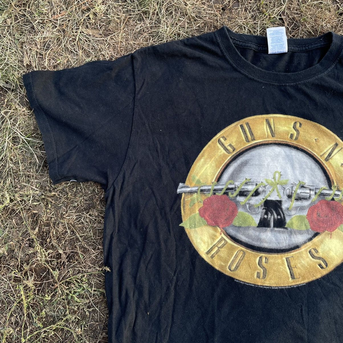 Band Tees Vintage Y2K Guns And Roses Tour Art Band Rock Sun Faded Tee Size US L / EU 52-54 / 3 - 4 Thumbnail