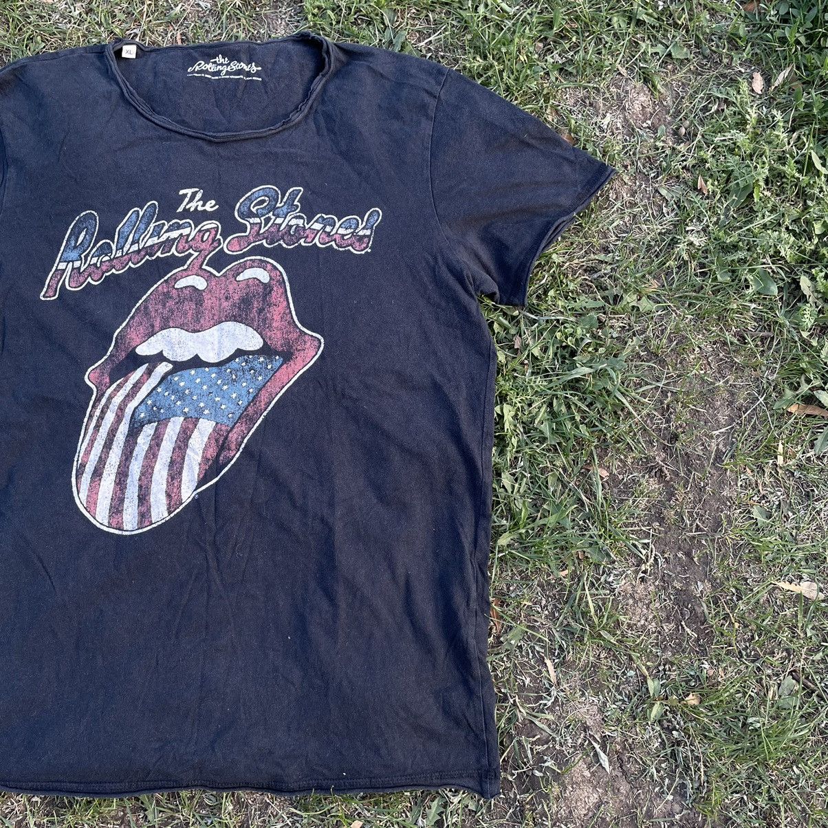 Vintage Vintage Y2K Rolling Stones Sun Faded Graphic Band Tee Punk L Size US L / EU 52-54 / 3 - 3 Thumbnail