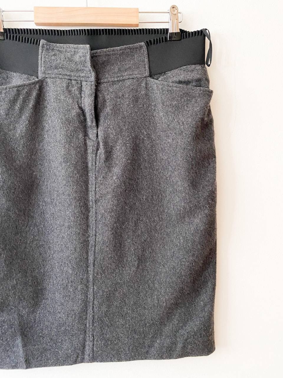 Dolce & Gabbana × Vintage D&G Dolce & Gabbana Vintage Cashmere Skirt Size 30" / US 8 / IT 44 - 6 Thumbnail