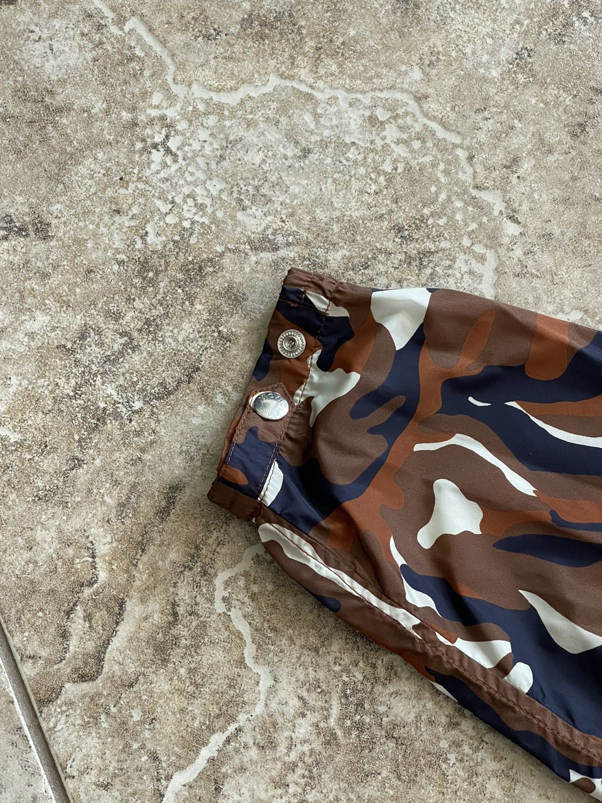 Moncler Moncler Camo Hooded Windbreaker Size US M / EU 48-50 / 2 - 7 Thumbnail