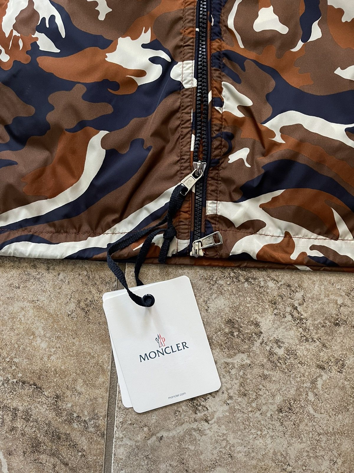 Moncler Moncler Camo Hooded Windbreaker Size US M / EU 48-50 / 2 - 12 Thumbnail