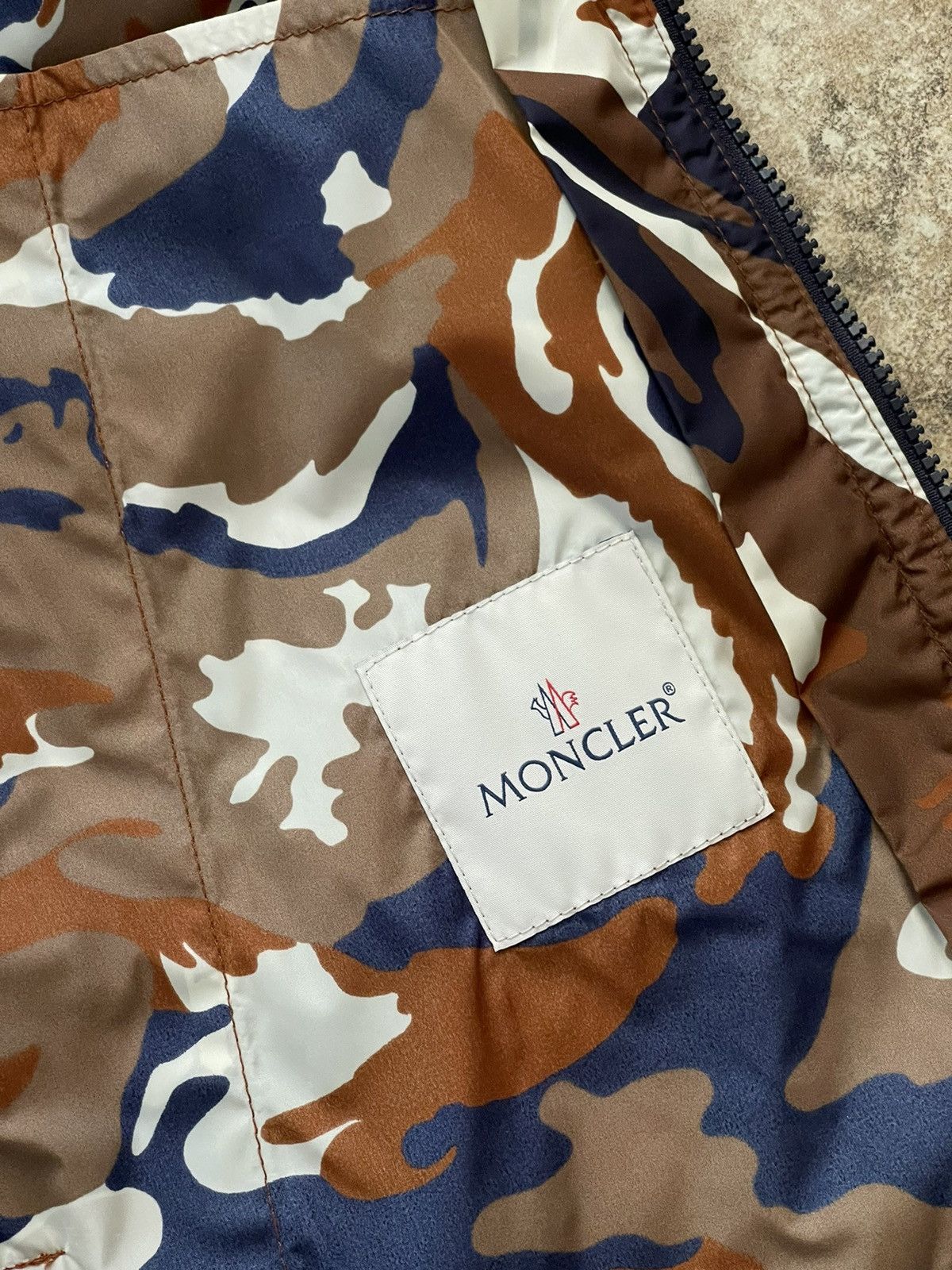Moncler Moncler Camo Hooded Windbreaker Size US M / EU 48-50 / 2 - 16 Thumbnail