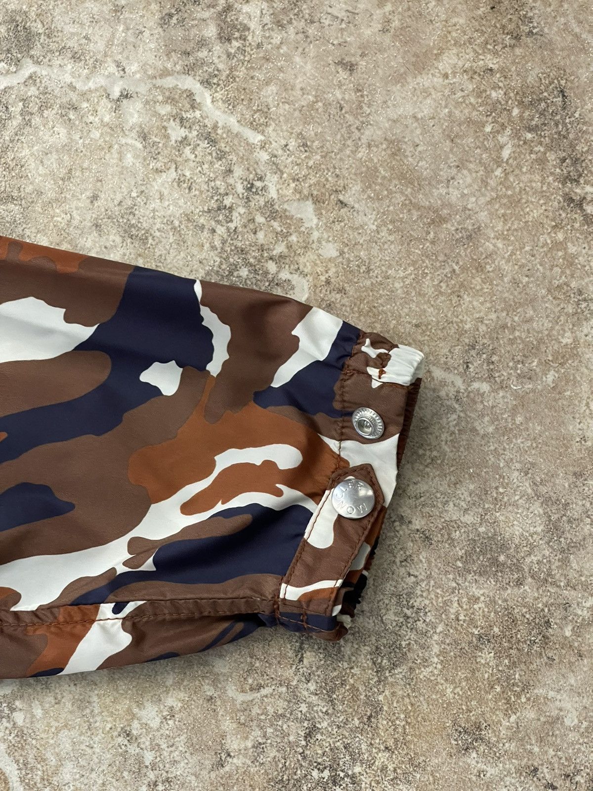 Moncler Moncler Camo Hooded Windbreaker Size US M / EU 48-50 / 2 - 6 Thumbnail