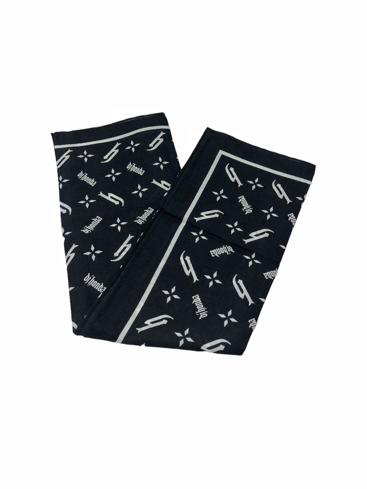 Designer × Hypebeast × Japanese Brand 00's DJ Honda overprinted Handkerchief bandana Size ONE SIZE - 3 Thumbnail