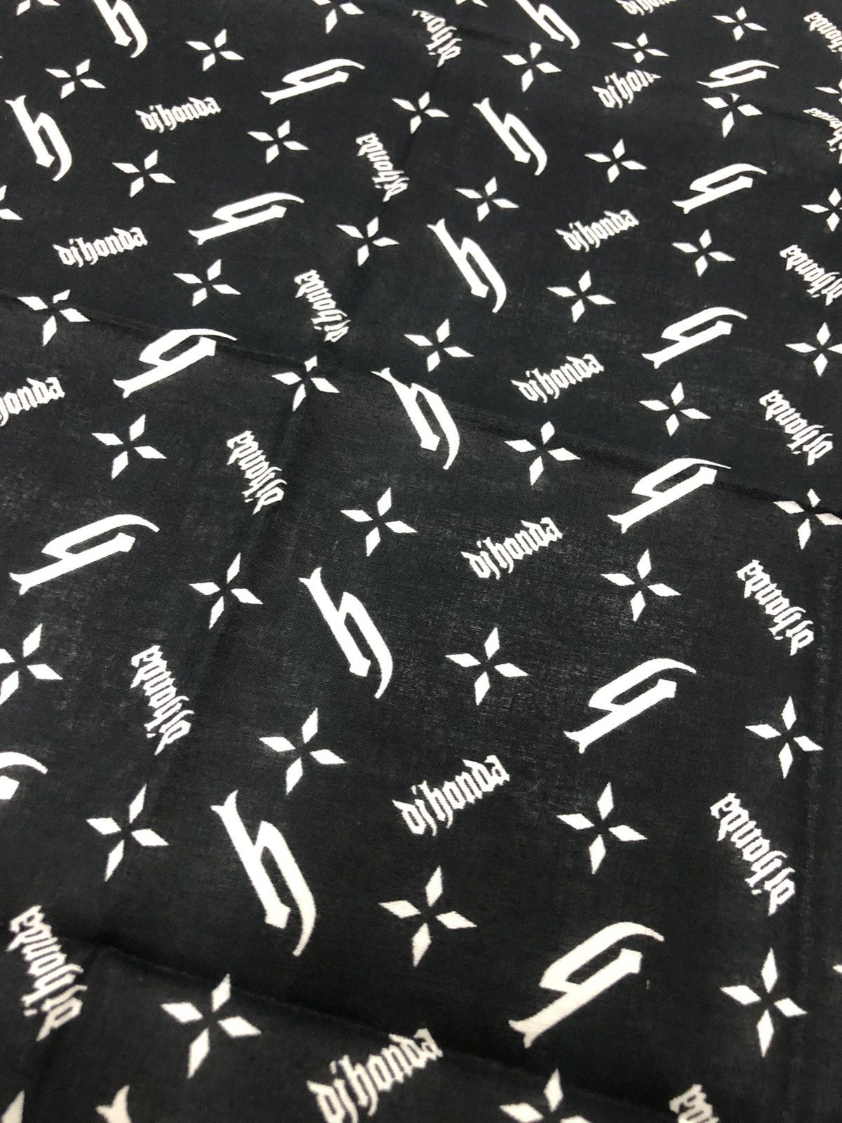 Designer × Hypebeast × Japanese Brand 00's DJ Honda overprinted Handkerchief bandana Size ONE SIZE - 5 Thumbnail