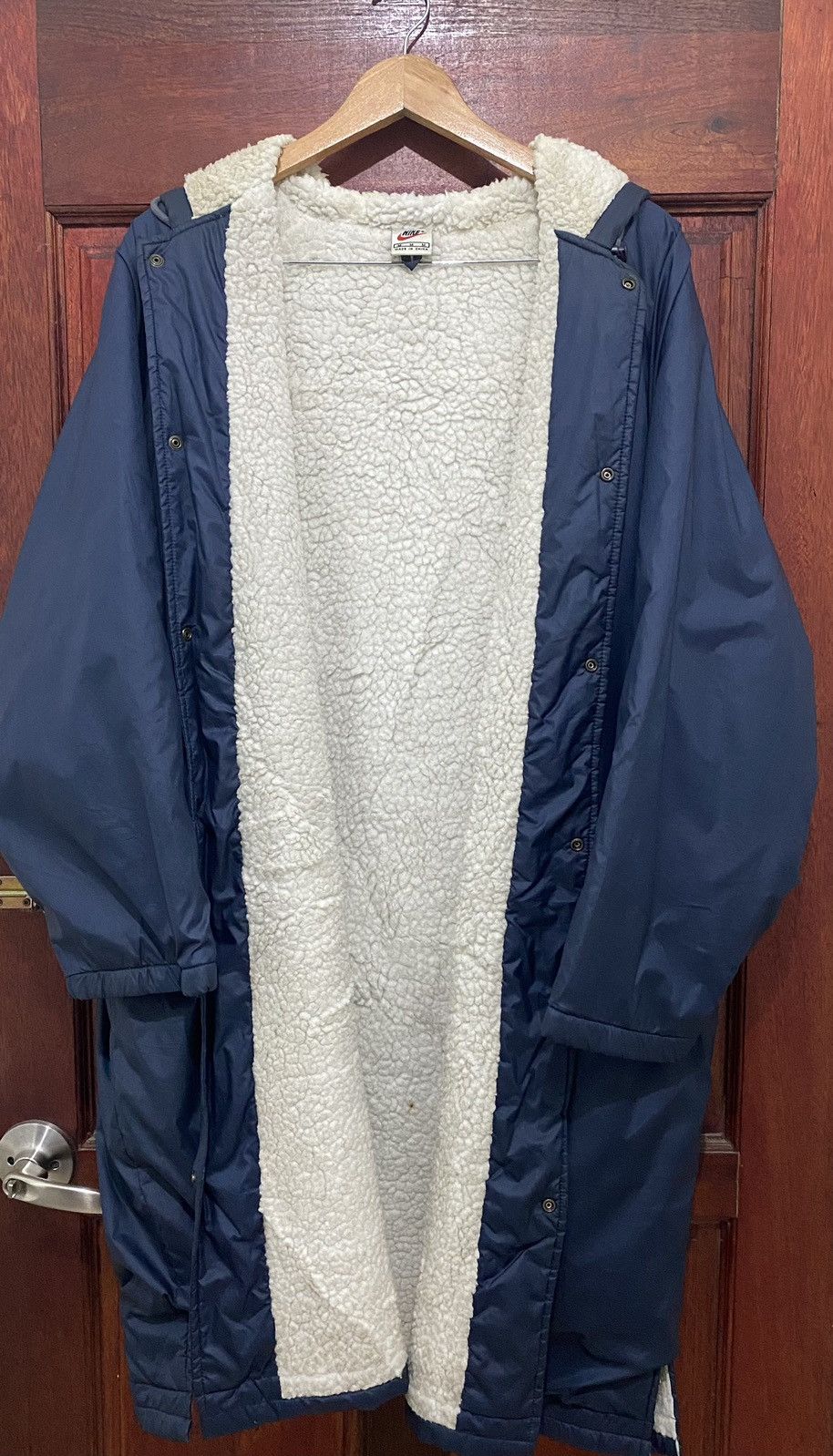 Nike × Vintage Vintage 90s Nike Big Logo Inner Fleece Long Coat Size US M / EU 48-50 / 2 - 8 Thumbnail