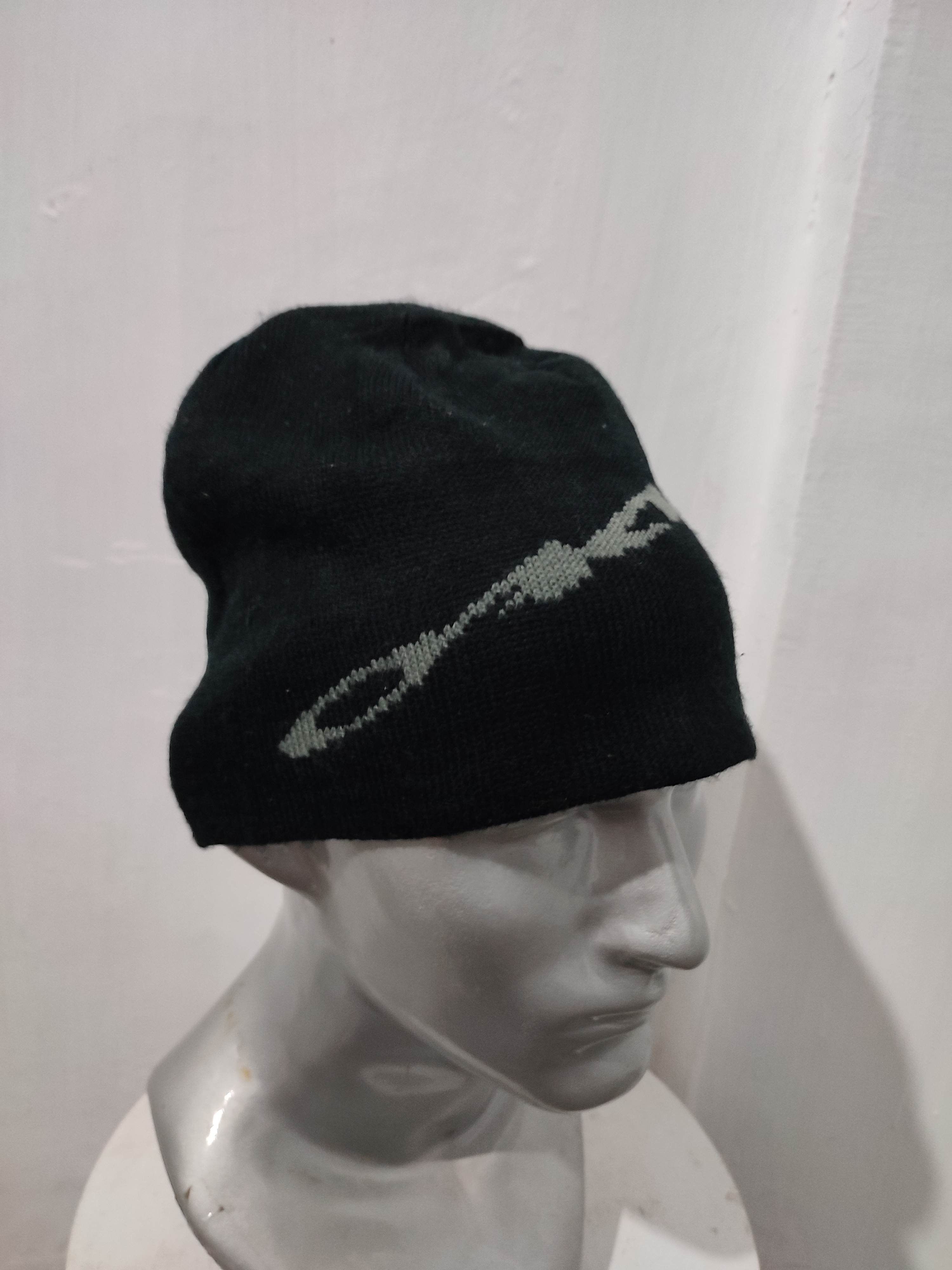 Oakley 🔥Oakley Big Logo Beanie Reversible Hats Size ONE SIZE - 8 Thumbnail