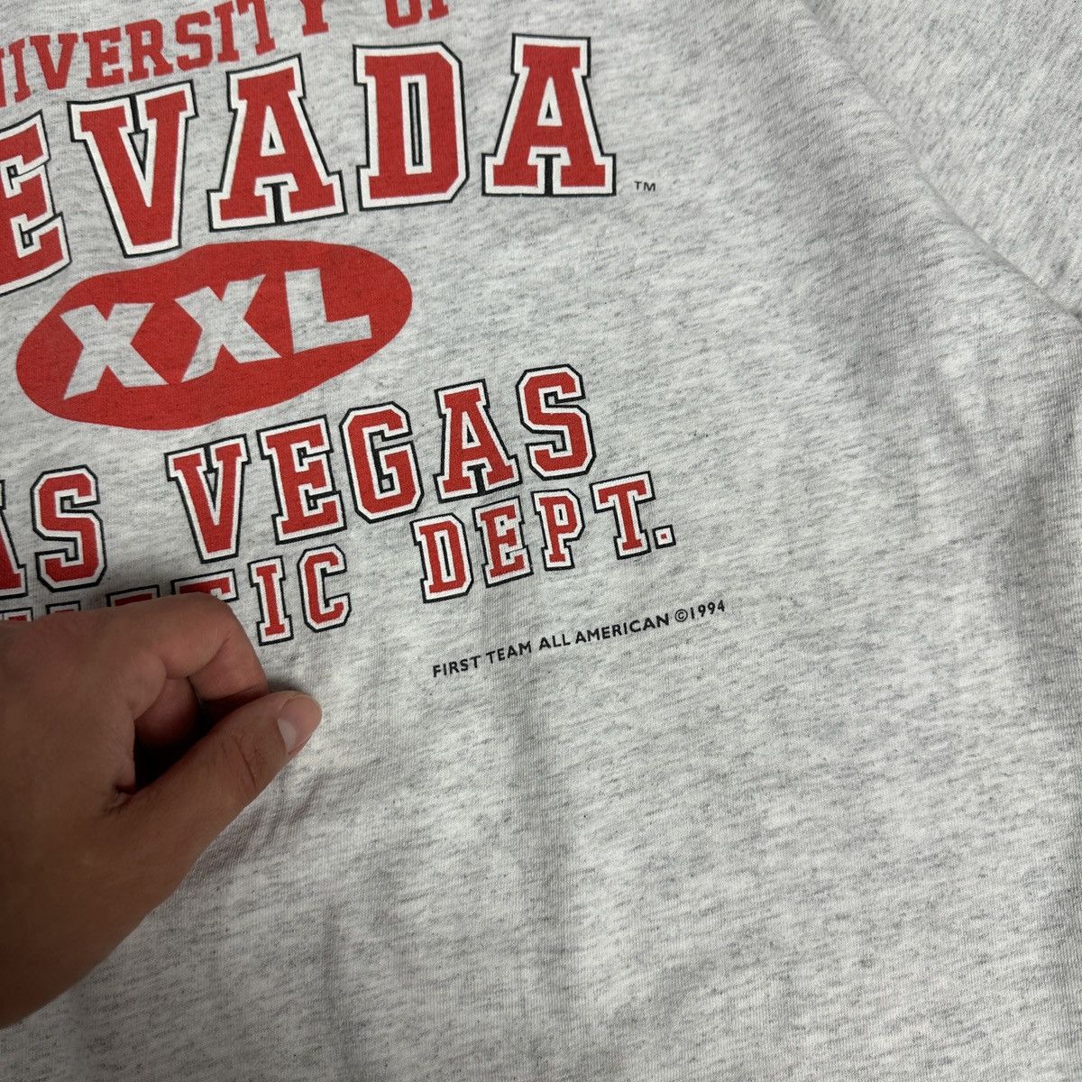 Vintage Vintage 1994 University Nevada First Team All American tee Size US XL / EU 56 / 4 - 5 Thumbnail
