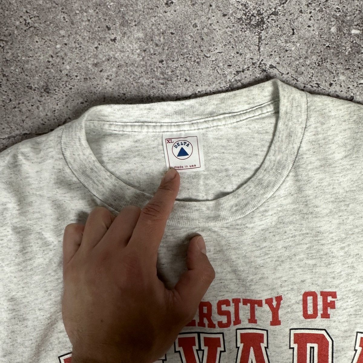 Vintage Vintage 1994 University Nevada First Team All American tee Size US XL / EU 56 / 4 - 6 Thumbnail