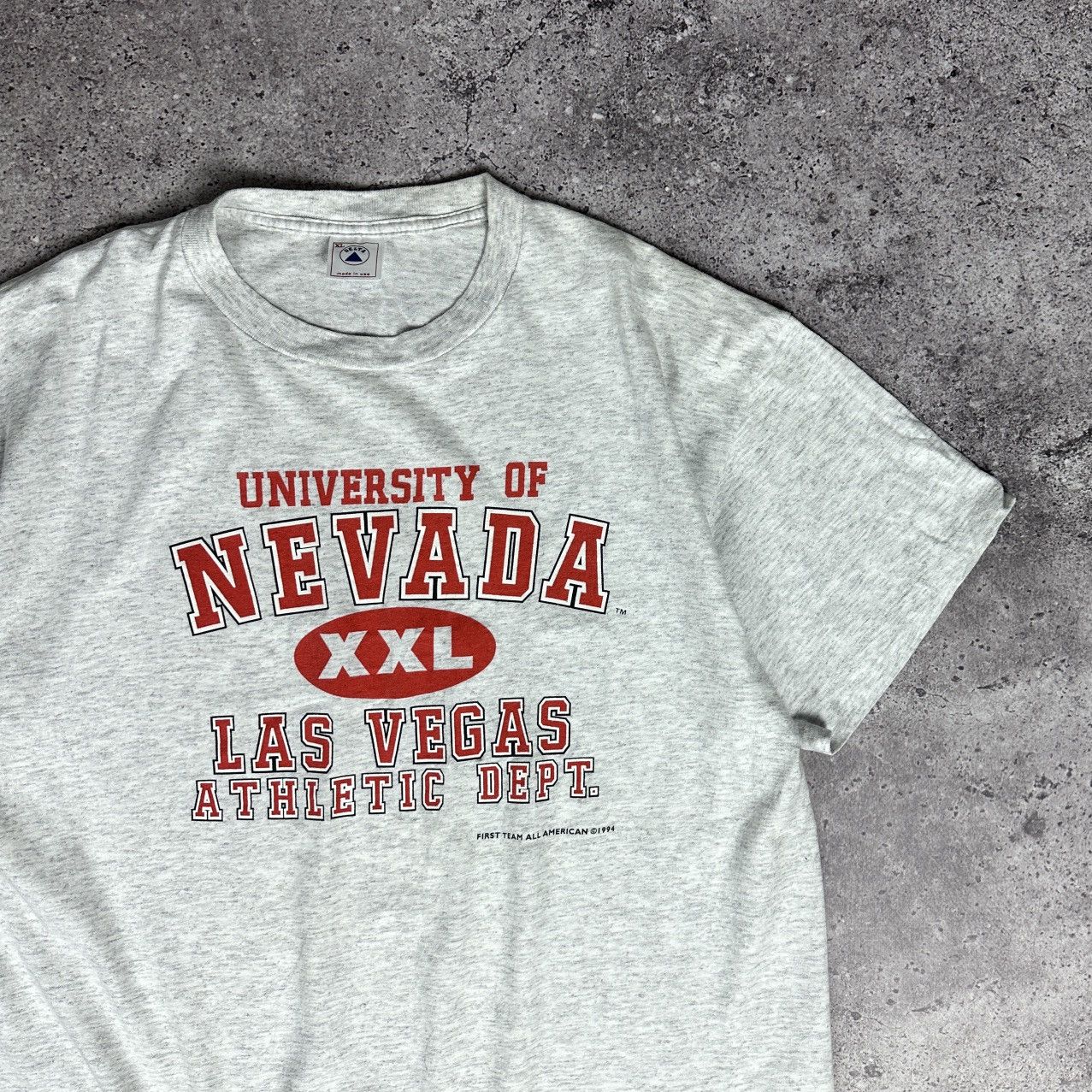 Vintage Vintage 1994 University Nevada First Team All American tee Size US XL / EU 56 / 4 - 2 Thumbnail