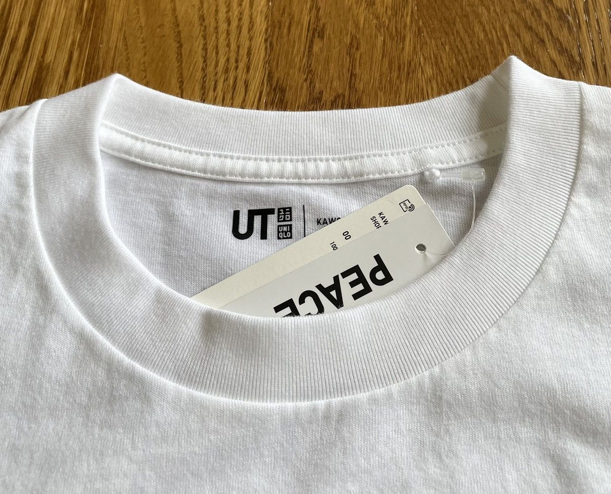 Kaws × Uniqlo Small KAWS White Peace for All The Figure Gone Vinyl Shirt Size US S / EU 44-46 / 1 - 6 Thumbnail