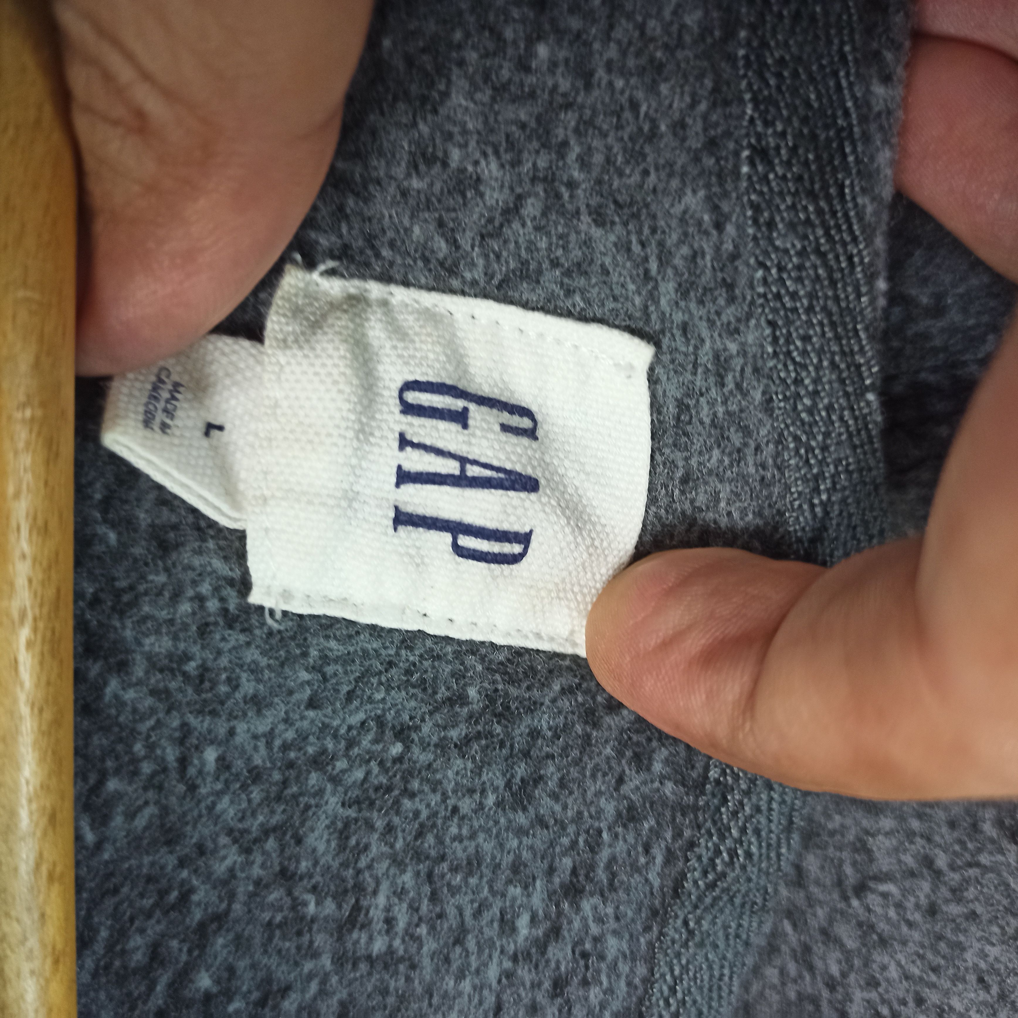Gap Vintage GAP USA Flat Big Logo Spell Out Hoodie Size US L / EU 52-54 / 3 - 6 Thumbnail