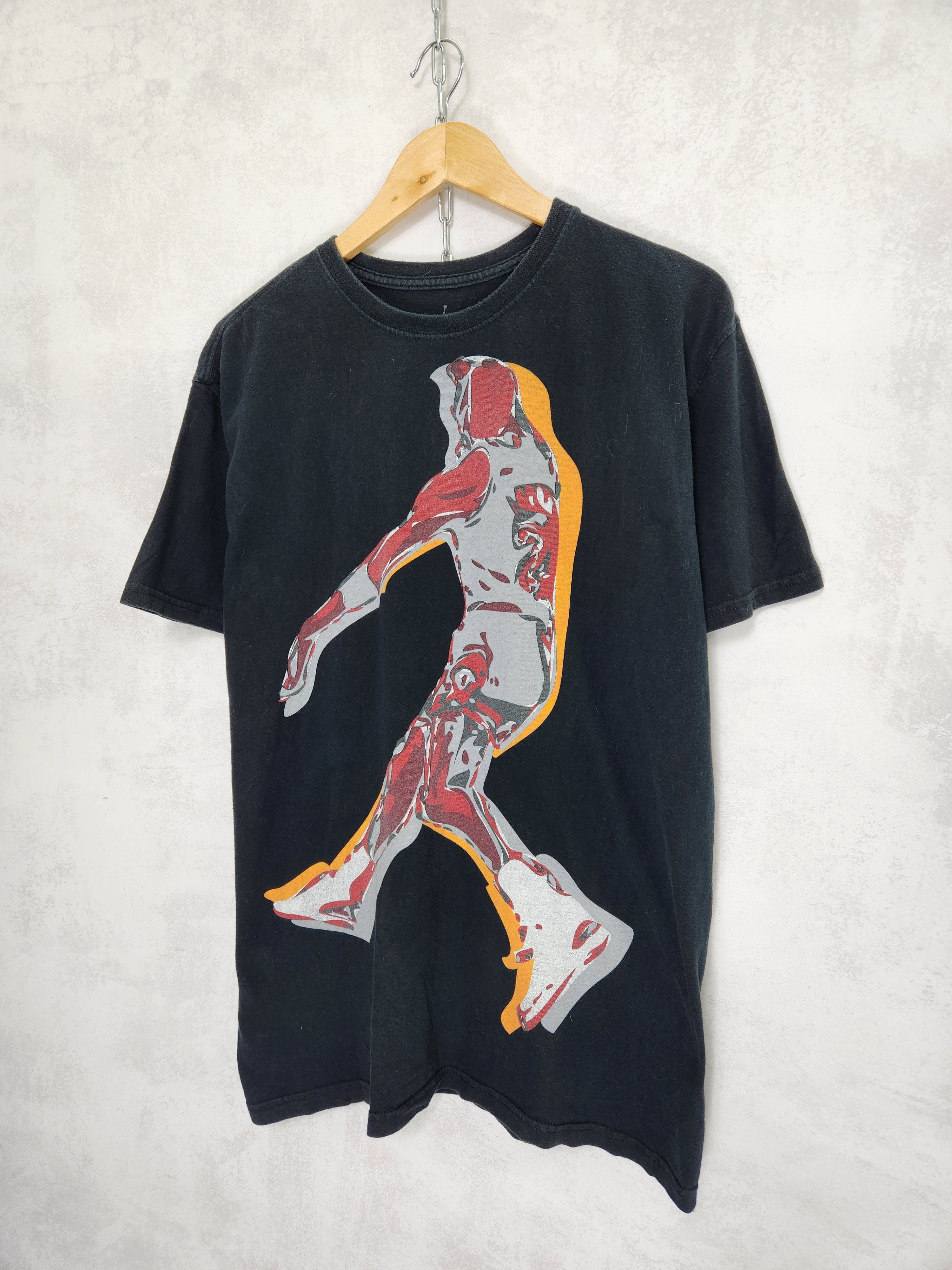 Nike Vintage nike air jordan y2k big logo t shirt Size US XL / EU 56 / 4 - 2 Thumbnail