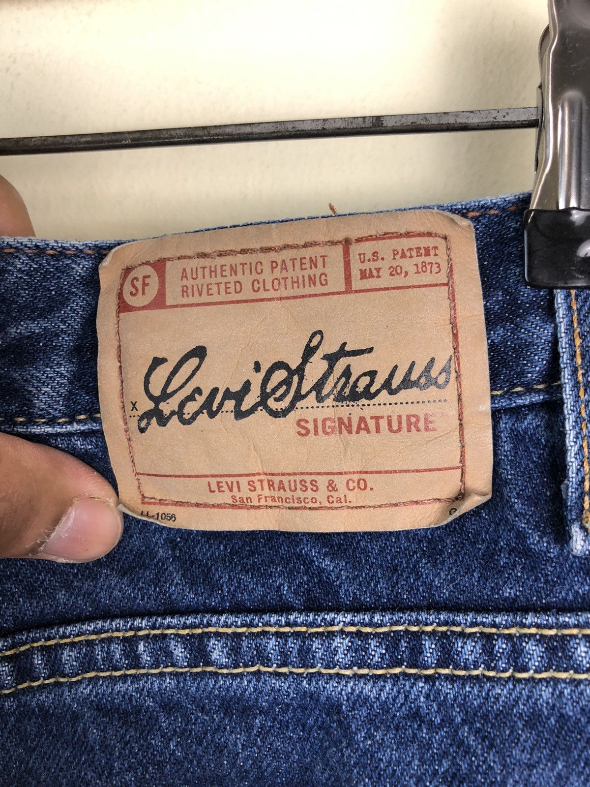 Jean × Levi's Vintage Clothing × Vintage Vintage 90’s Levi Strauss Signature Relaxed Fit Size US 36 / EU 52 - 16 Thumbnail