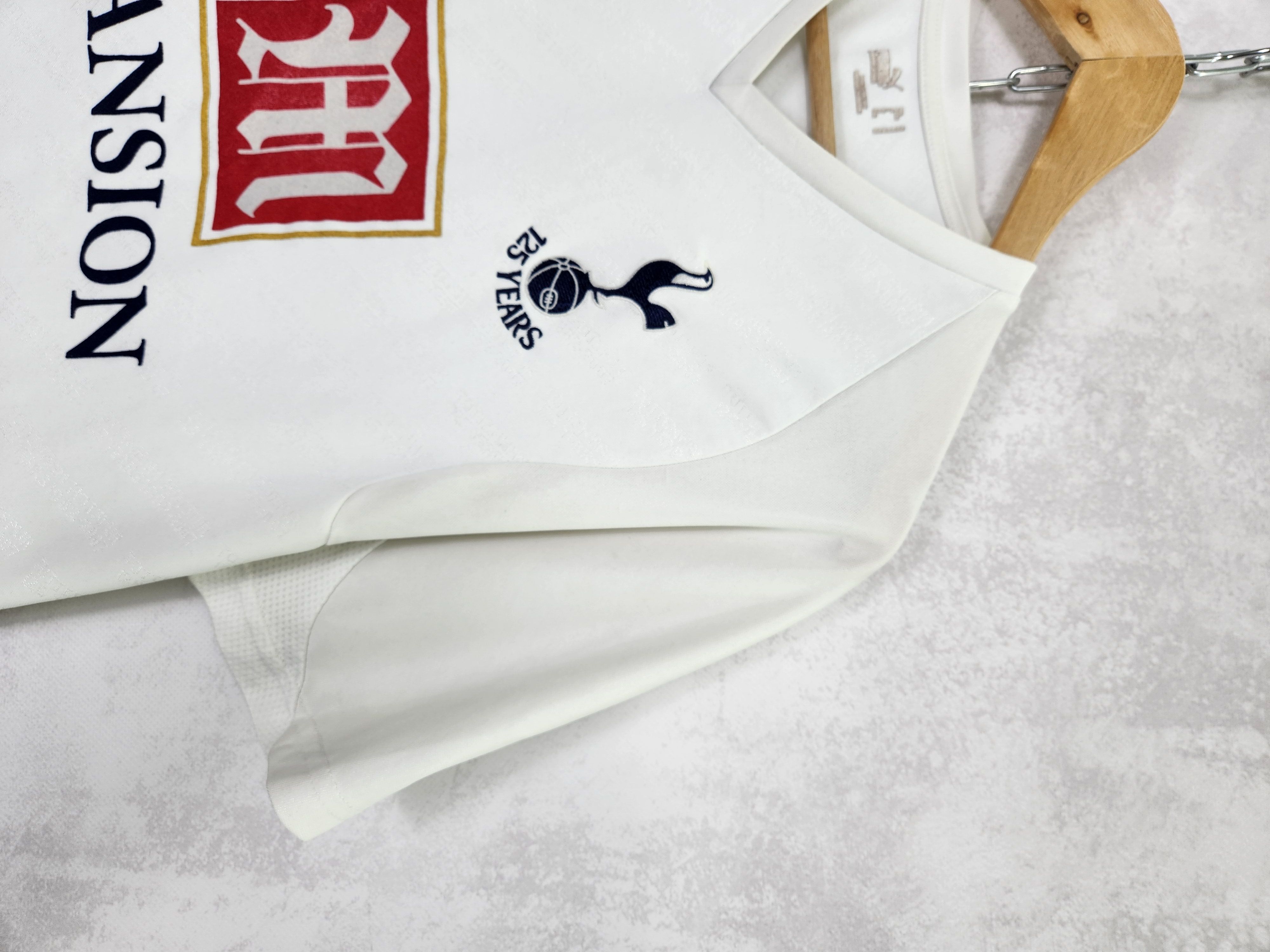 Vintage Tottenham Hotspur 2006-07 vintage soccer jersey Size US L / EU 52-54 / 3 - 3 Thumbnail