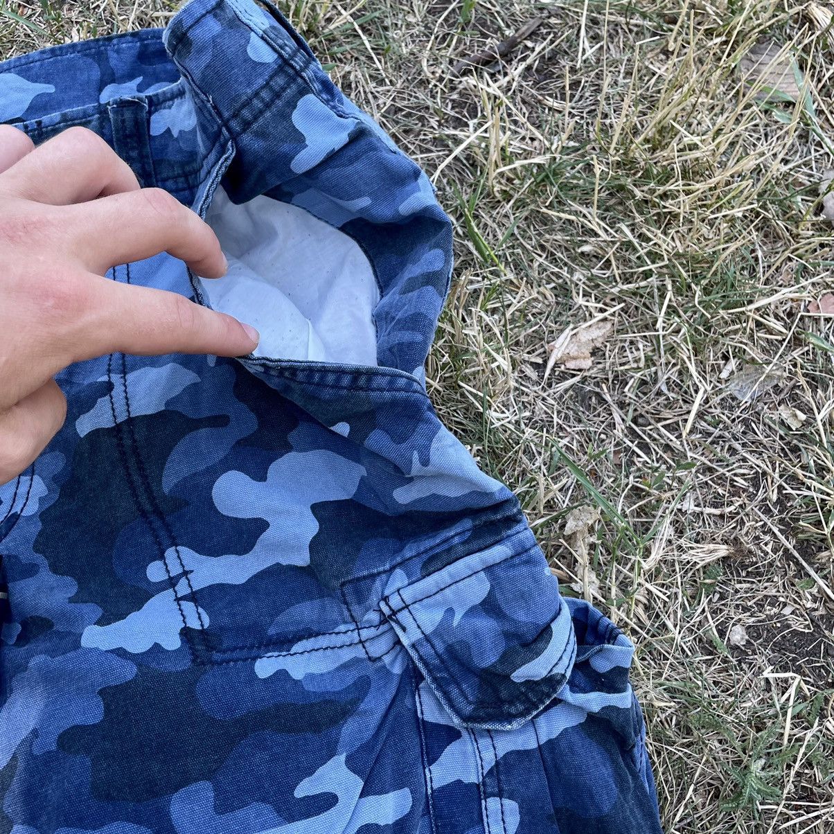Vintage Vintage 90s Blue Camo Cargo Shorts Streetwear Baggy Faded 32 Size US 32 / EU 48 - 4 Thumbnail