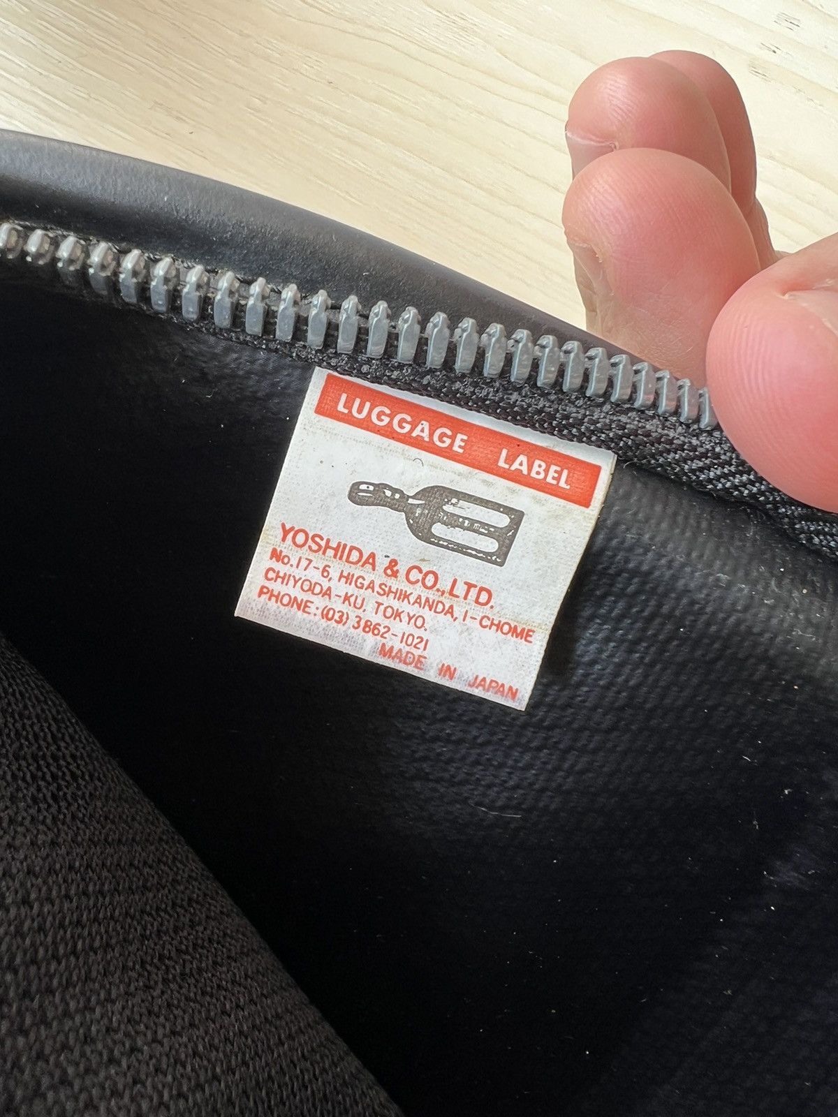ぶんぶんページ Vintage Luggage Label by Yoshida & Co. Japan Zipper Wallet