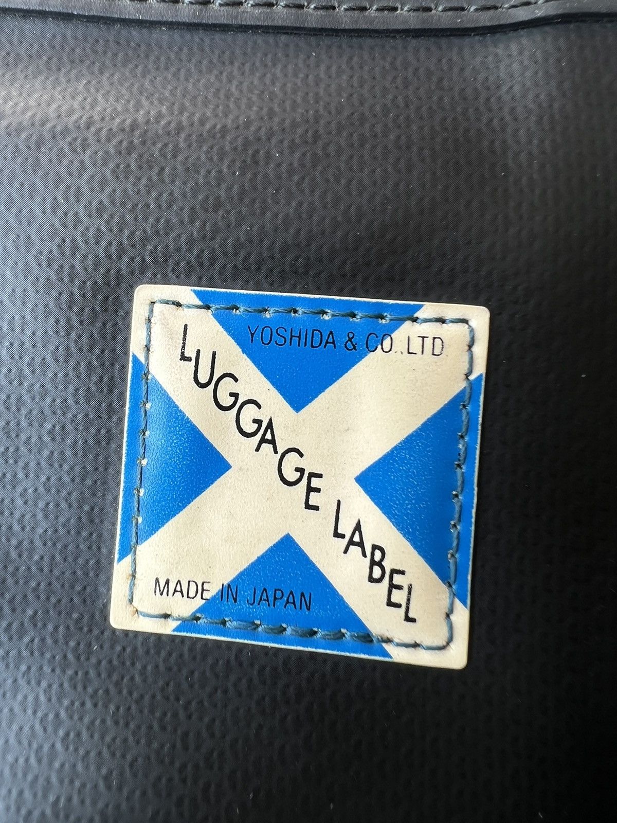 ぶんぶんページ Vintage Luggage Label by Yoshida & Co. Japan Zipper Wallet