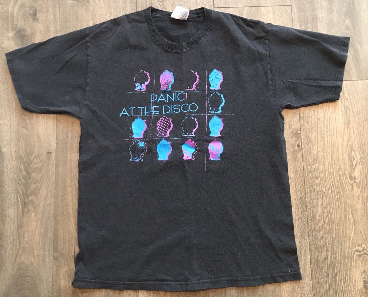 Band Tees × Rap Tees × Vintage Vintage Panic At The Disco Rock Concert Tee Size US M / EU 48-50 / 2 - 1 Thumbnail