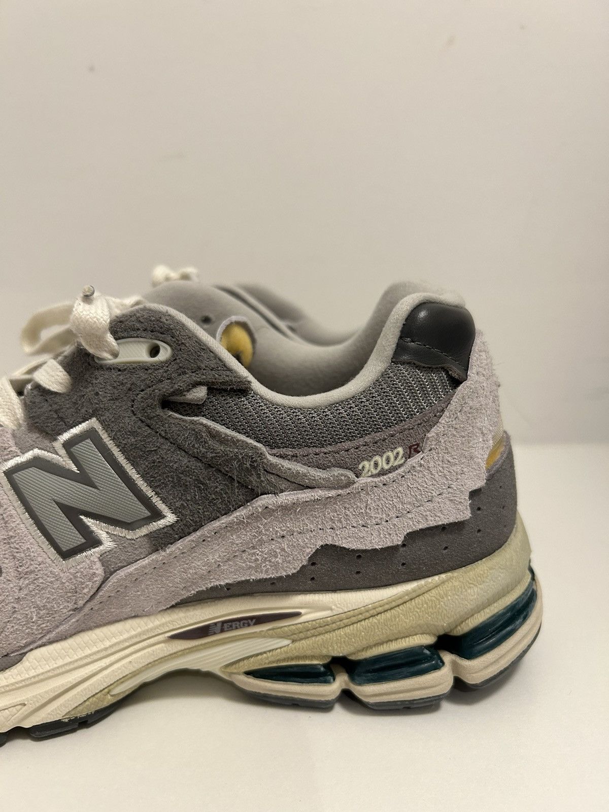New Balance New Balance 2002R Protection Pack Rain Cloud Size US 9 / EU 42 - 5 Thumbnail