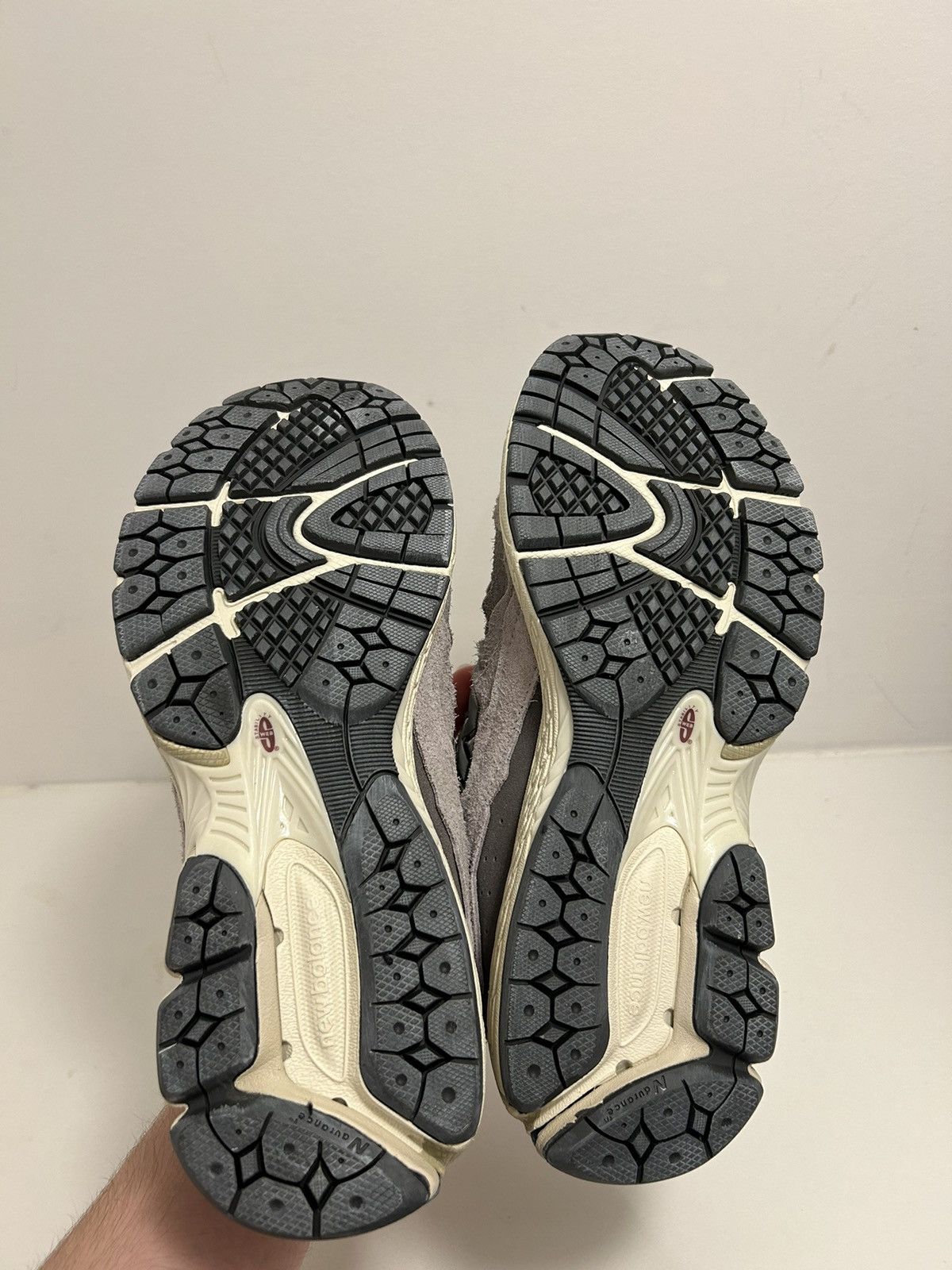 New Balance New Balance 2002R Protection Pack Rain Cloud Size US 9 / EU 42 - 8 Thumbnail