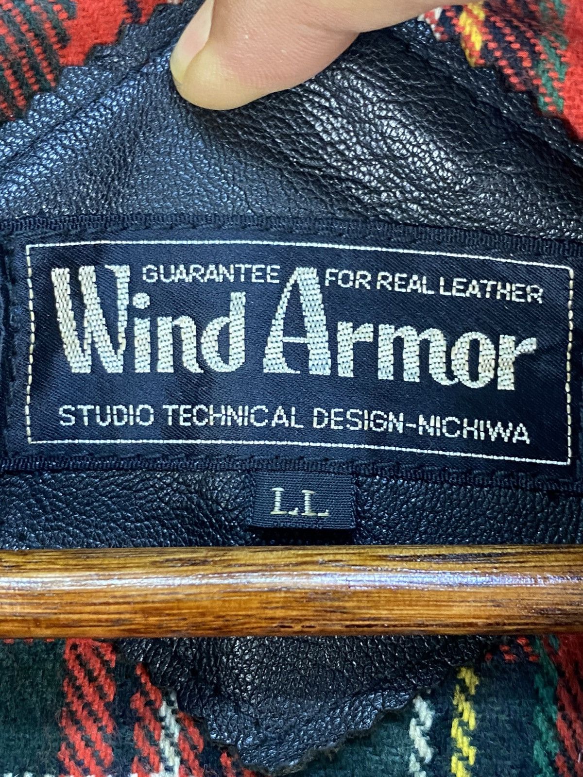 Genuine Leather Vintage Wind Armor Leather Jacket Size US L / EU 52-54 / 3 - 8 Thumbnail