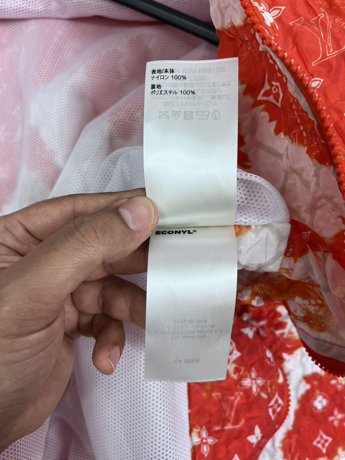 Louis Vuitton × Virgil Abloh LOUIS VUITTON 1AA7HA MONOGRAM BANDANA WINDBREAKER 52 Size US XL / EU 56 / 4 - 15 Thumbnail