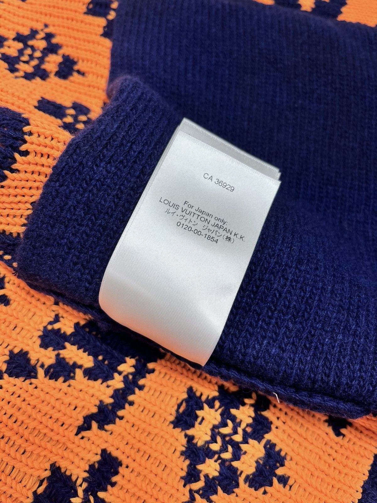 Louis Vuitton LOUIS VUITTON 1AAU8V SIGNATURE MONOGRAM CARDIGAN Size US XL / EU 56 / 4 - 15 Thumbnail