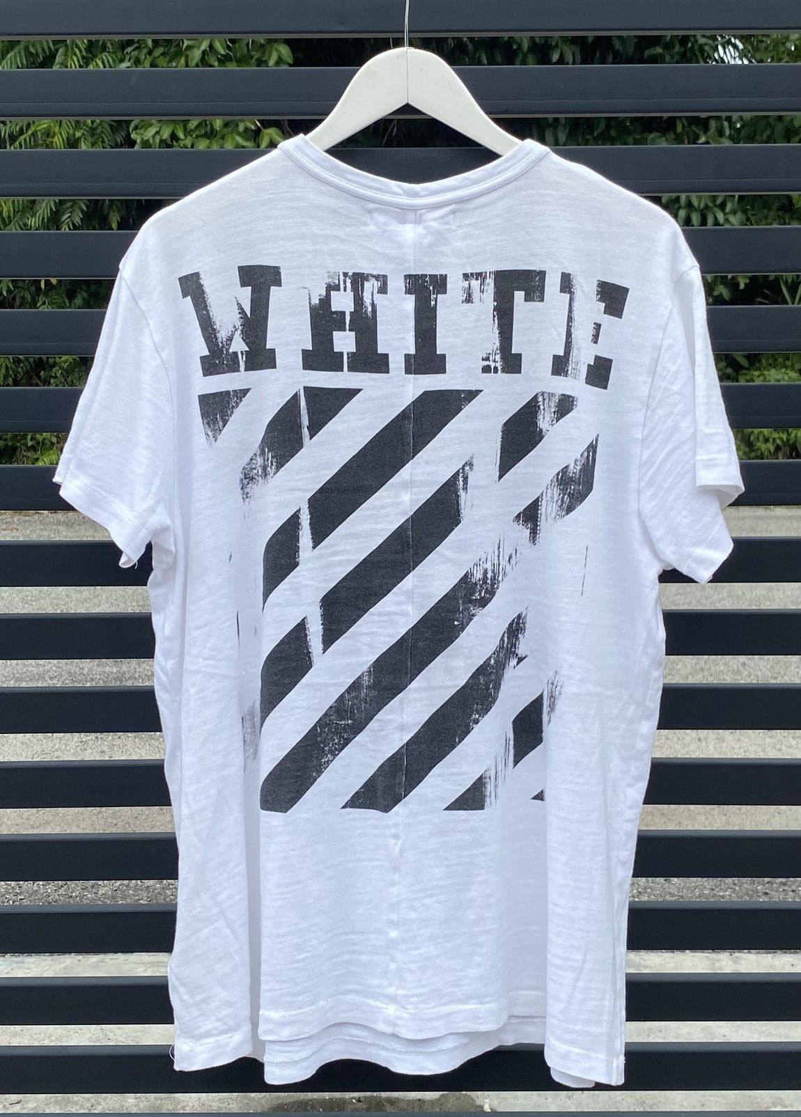 Off-White Vintage Off White Photo Tee Shirt Size US XL / EU 56 / 4 - 2 Thumbnail