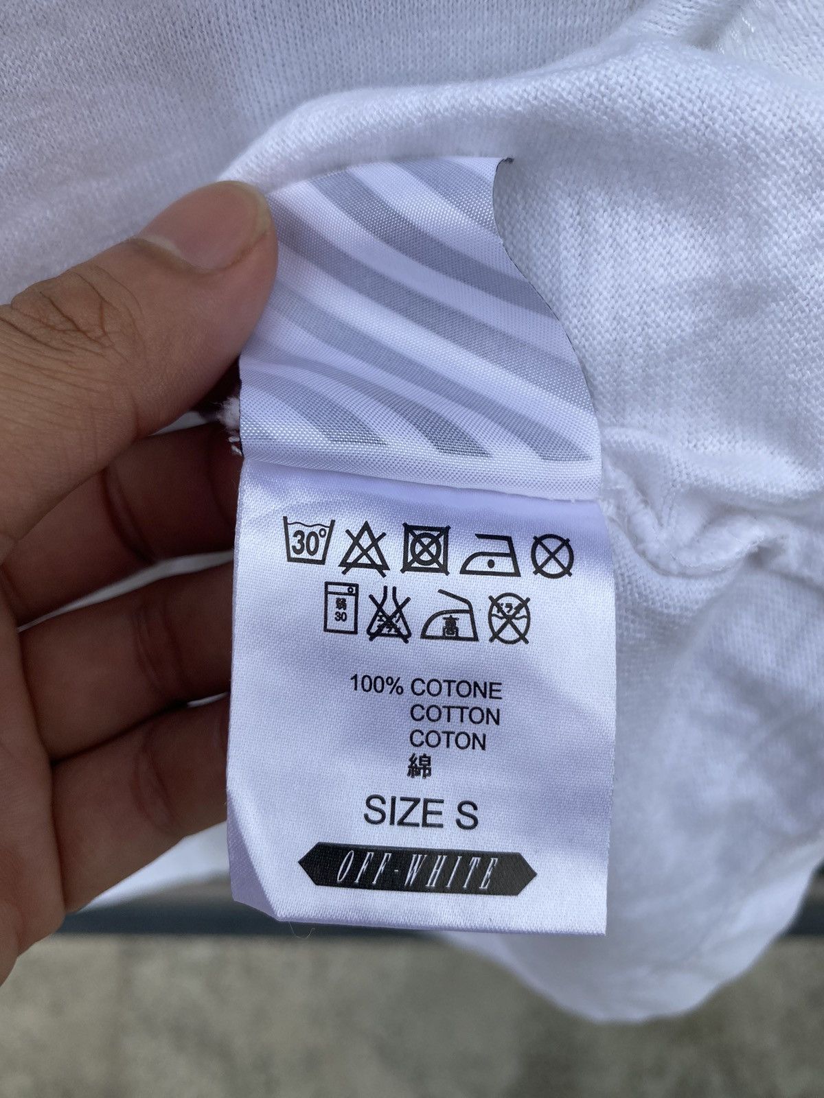 Off-White Vintage Off White Photo Tee Shirt Size US XL / EU 56 / 4 - 13 Thumbnail