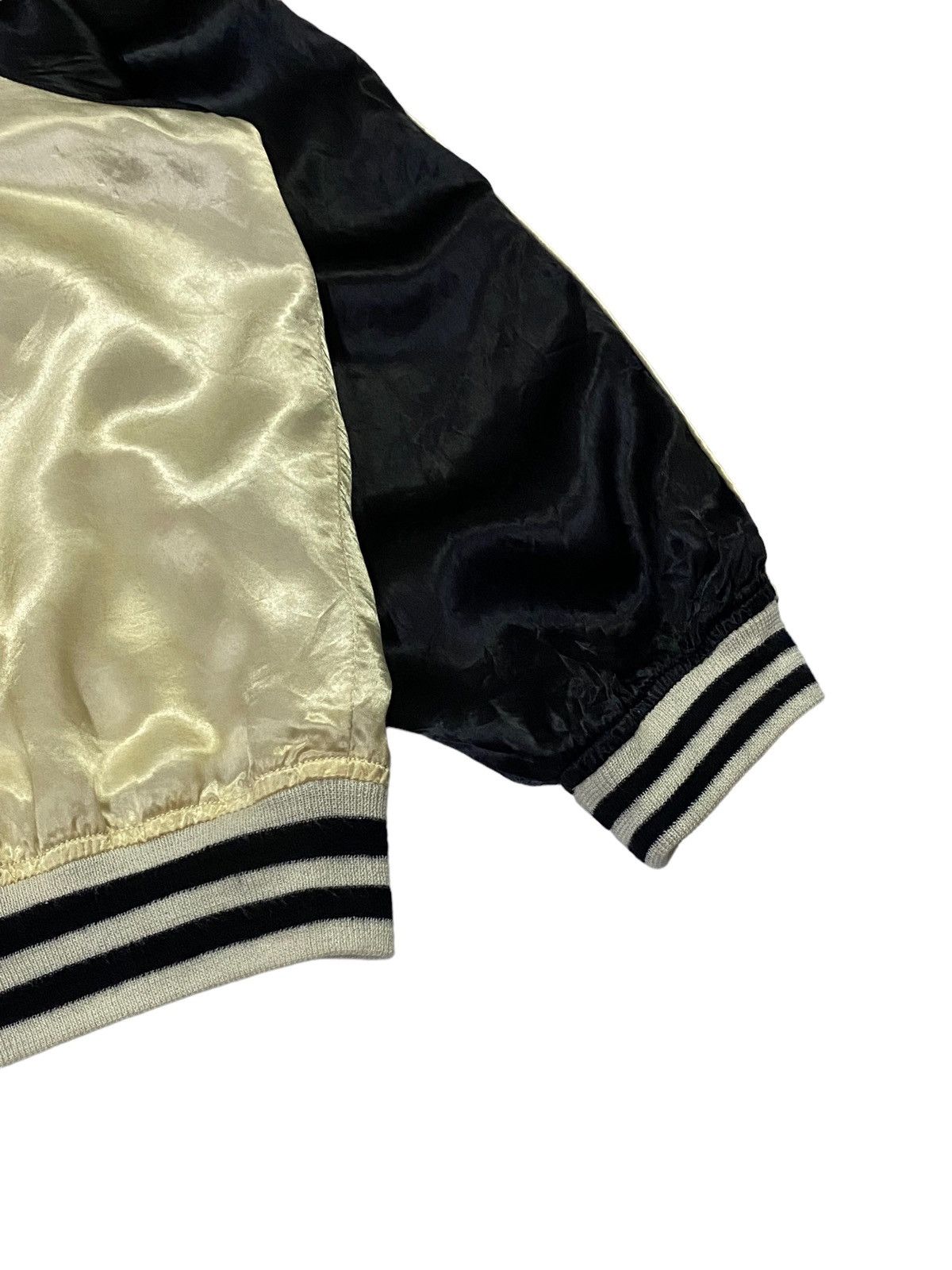 Hysteric Glamour Rare‼️Vintage Hysteric Glamour Embroidered Logo Light Jacket Size US M / EU 48-50 / 2 - 15 Thumbnail