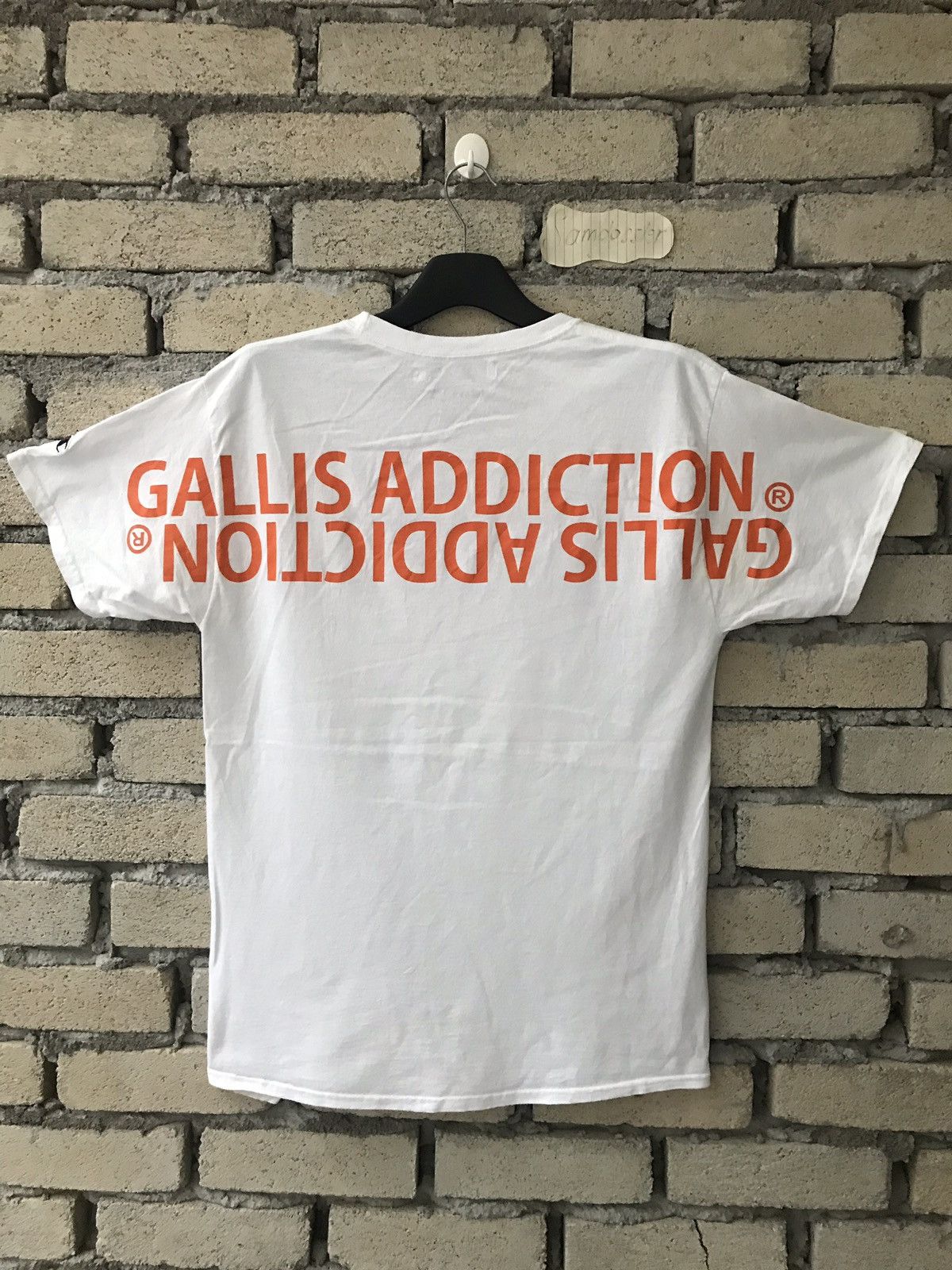 Champion Champion X Gallis Addiction Tee SPELL OUT at Back Print