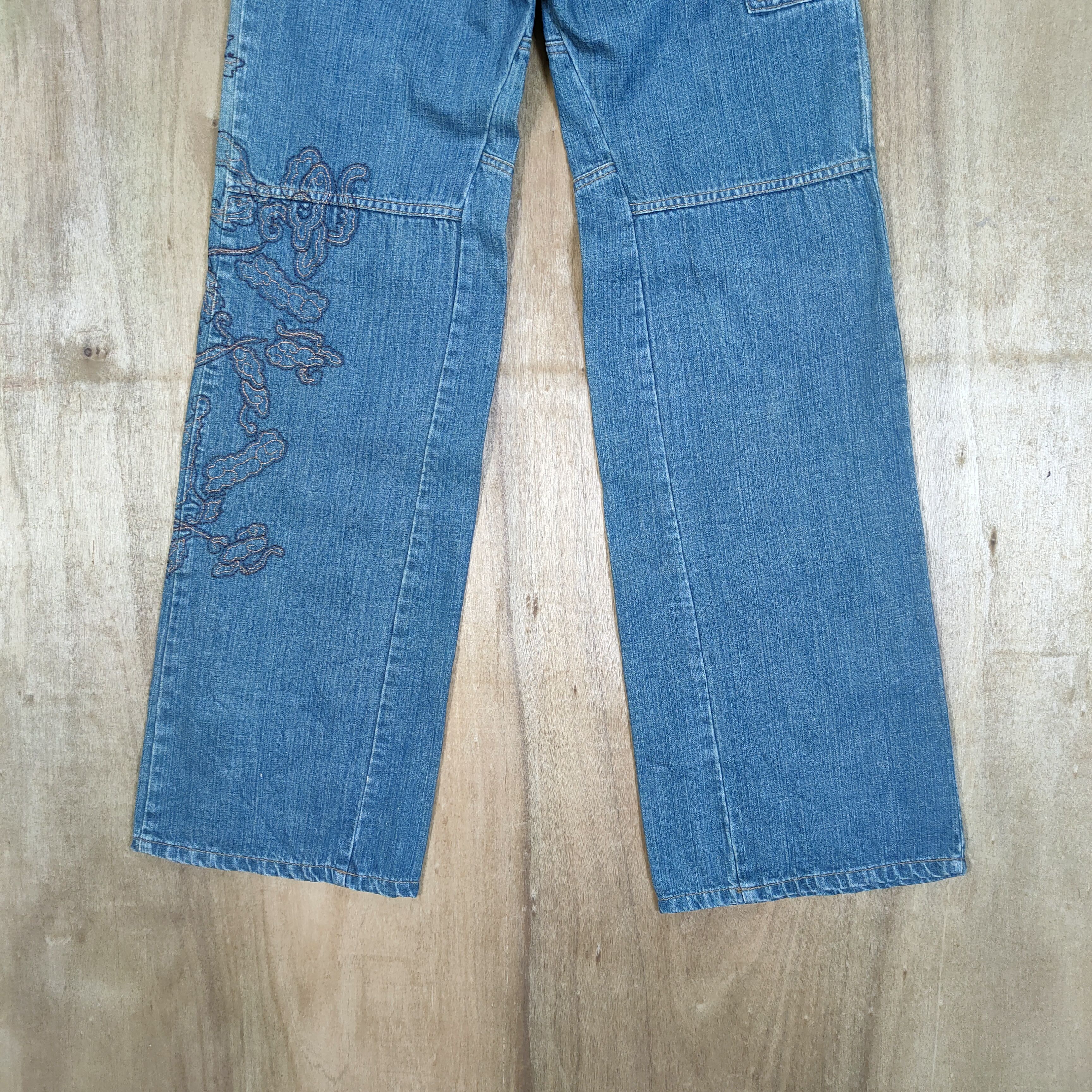 Japanese Brand VINTAGE TKS DENIM FLOWER JEANS FLARE CARGO PANTS Size US 29 - 10 Thumbnail