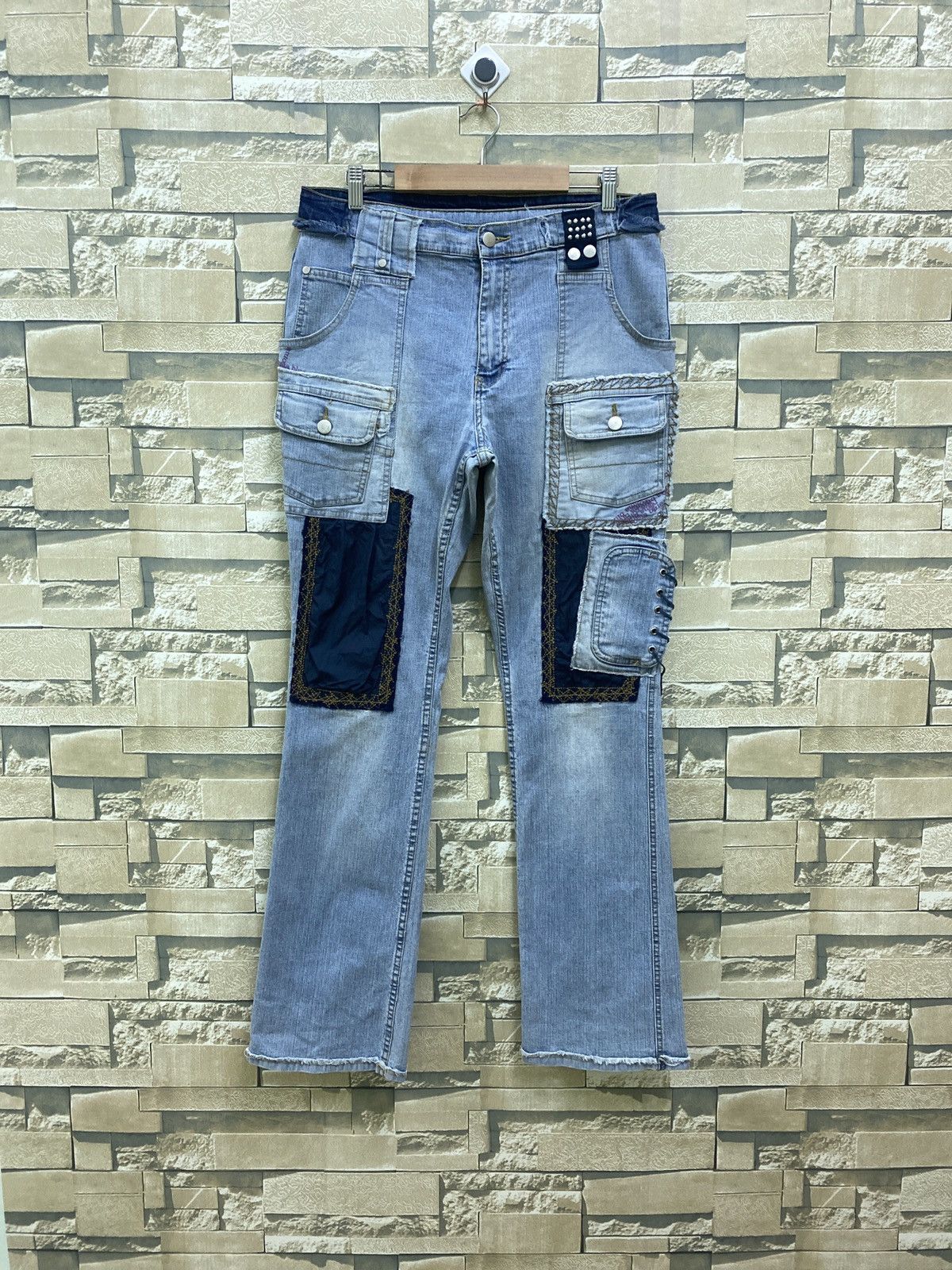 Designer × Japanese Brand ROMABLUE Multipocket Cargo Hybrid Flared stretch Denim Pants Size US 31 - 1 Thumbnail