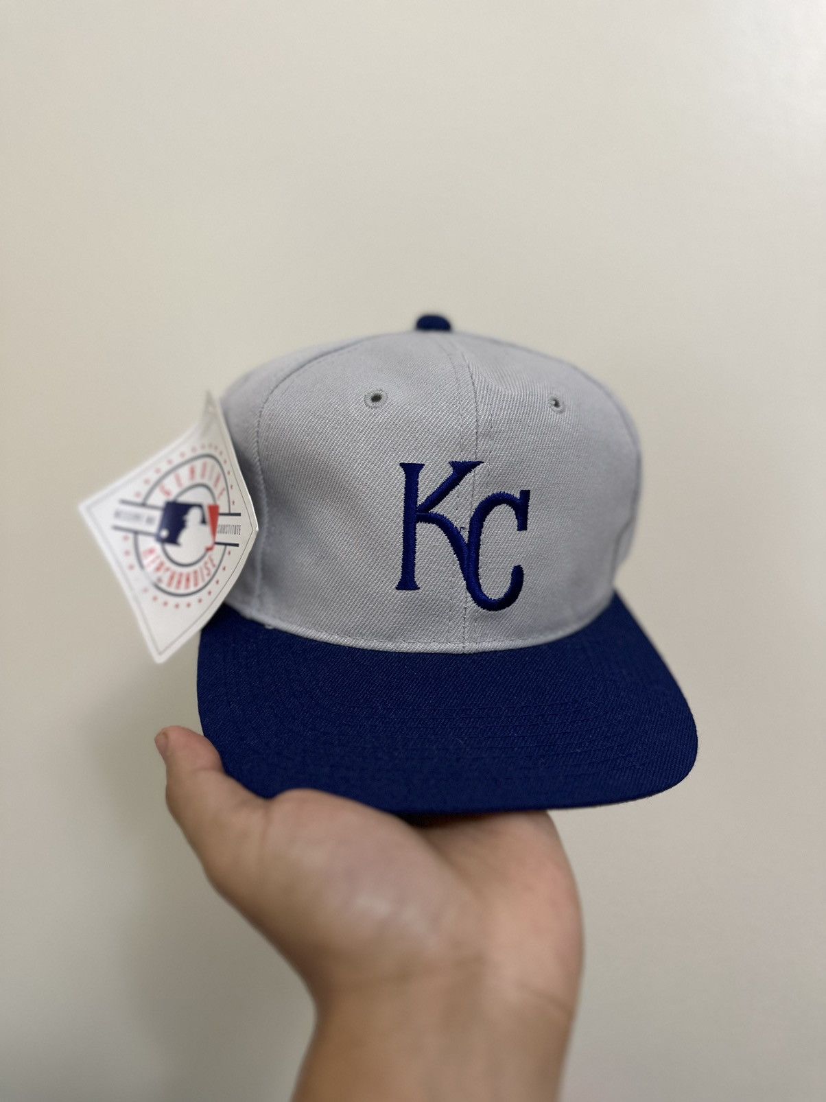 Vintage 90s Kansas City Royals Embroidered Snapback MLB Hat 