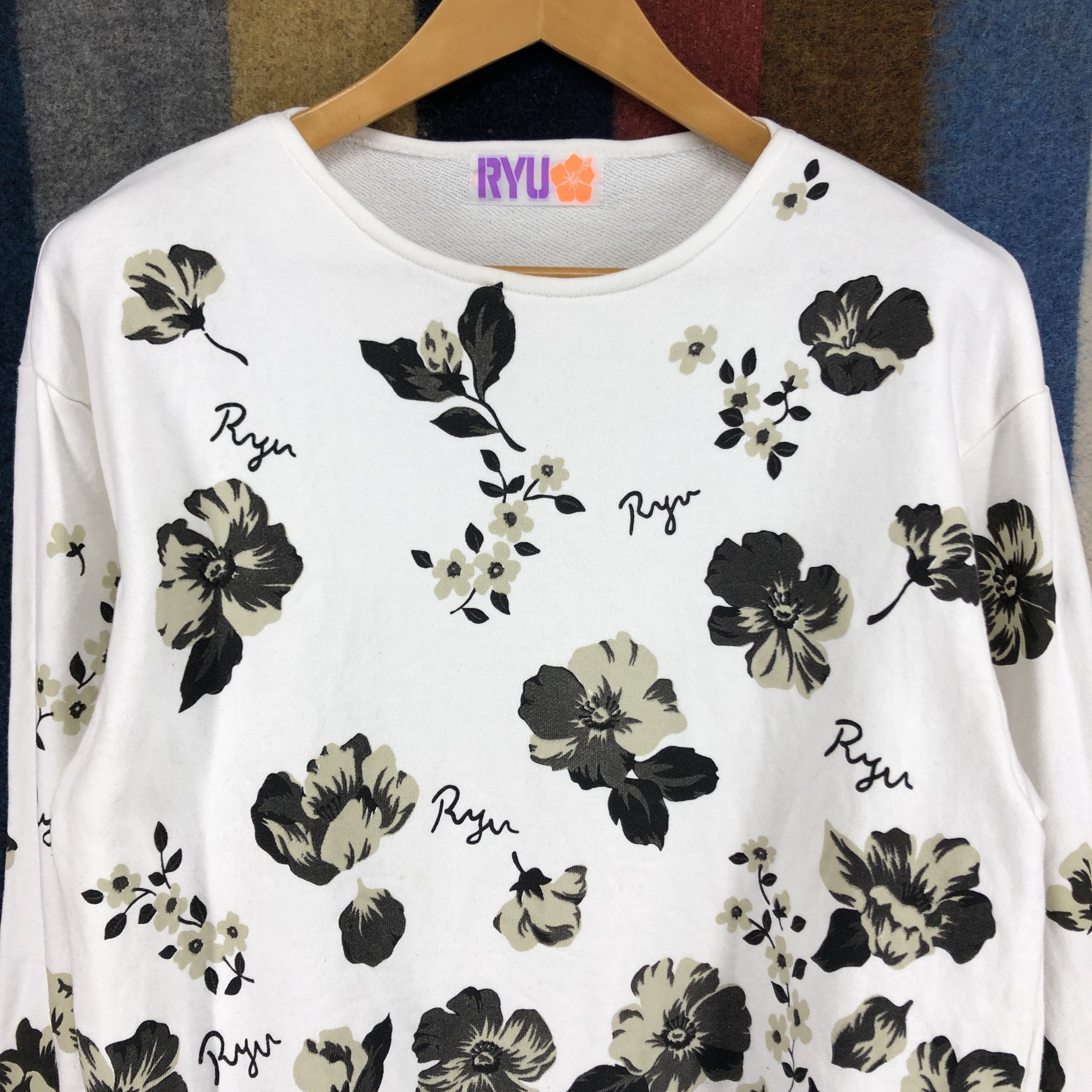 Japanese Brand RYU Flower Print Sweatshirt #0492/U Size US M / EU 48-50 / 2 - 2 Thumbnail