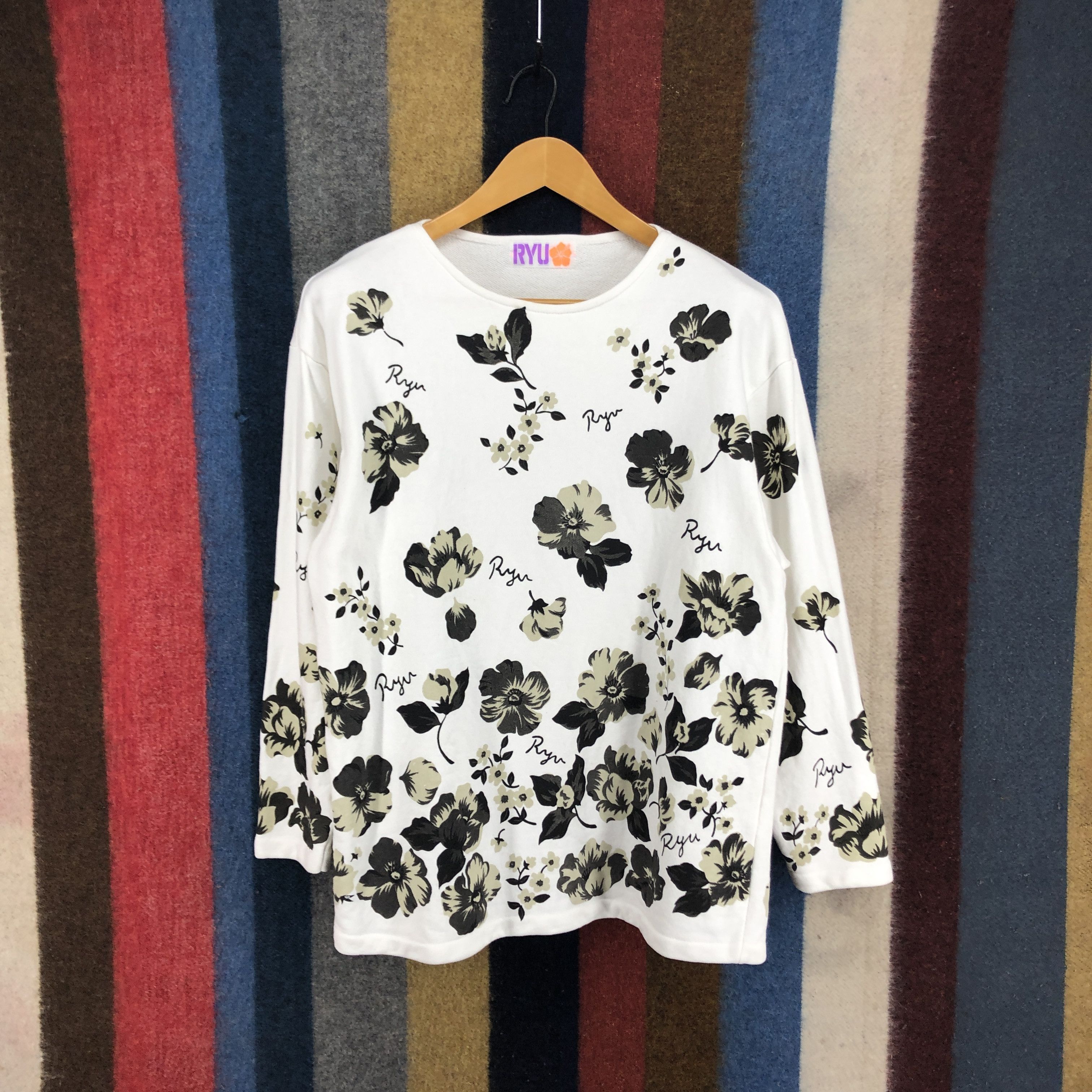Japanese Brand RYU Flower Print Sweatshirt #0492/U Size US M / EU 48-50 / 2 - 1 Thumbnail
