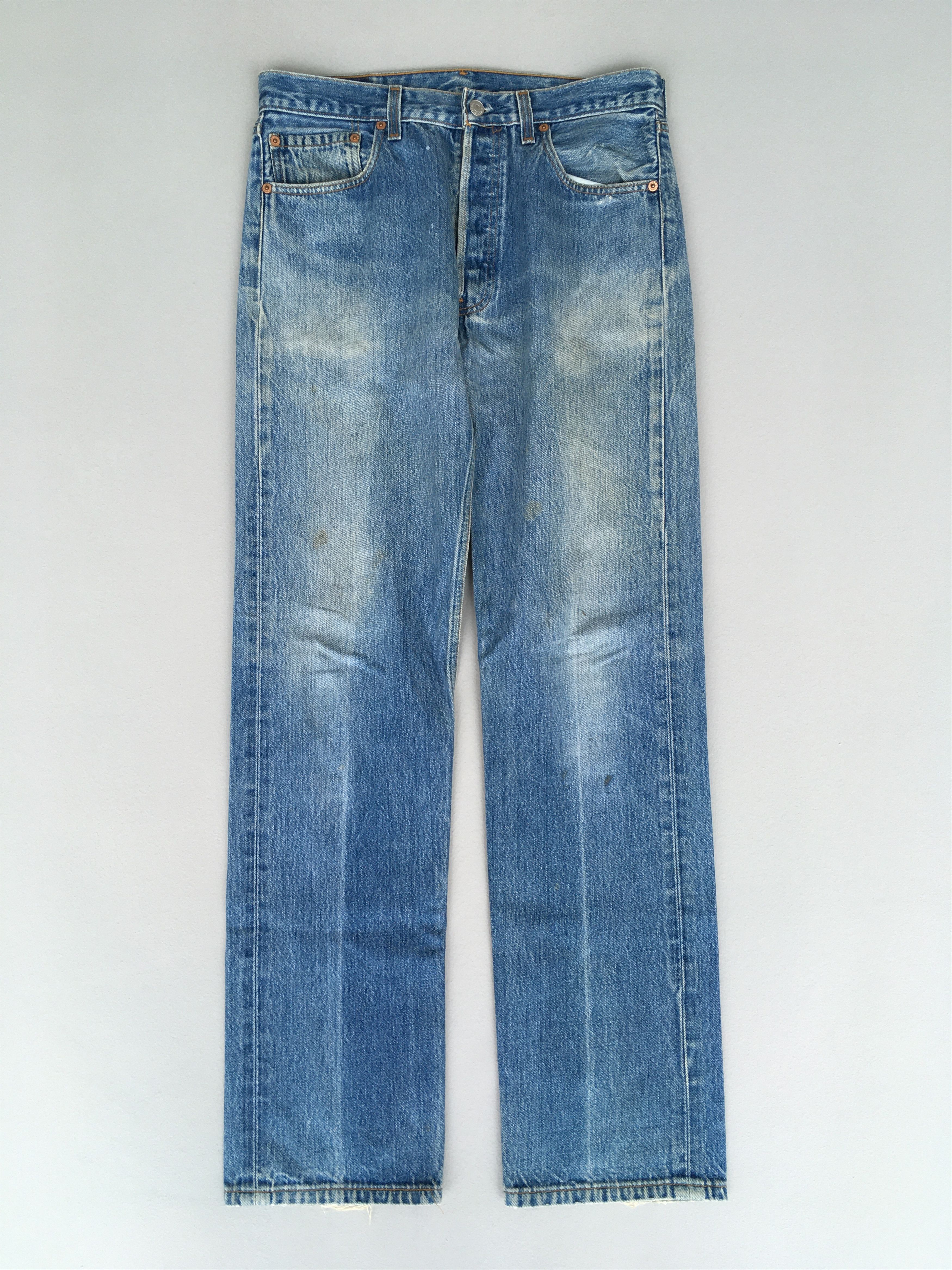 image of Size 31X32.5 Vintage 90's Levis 501Xx Stone Washed Jeans in Blue Faded, Men's