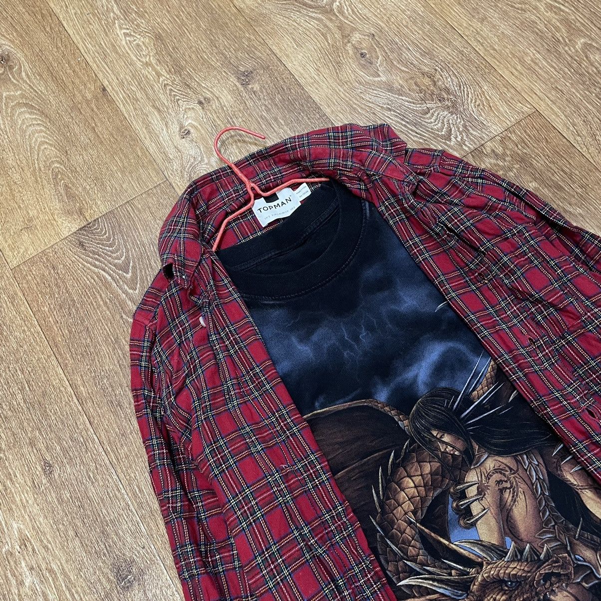 Vintage Vintage 90s Red Plaid Flannel Shirt Graphic Oversized Swag S Size US S / EU 44-46 / 1 - 5 Thumbnail