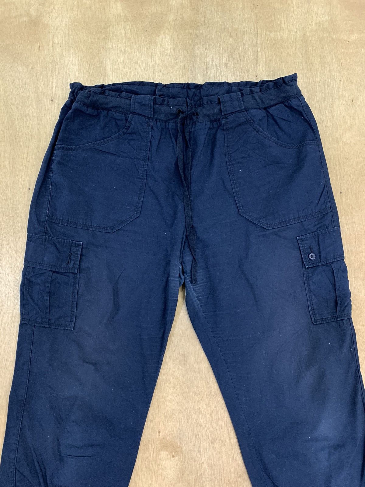 Japanese Brand × Uniqlo UNIQLO Vtg Elastic Waist Multipocket Crop Cargo Jogger Pant Size US 34 / EU 50 - 5 Thumbnail